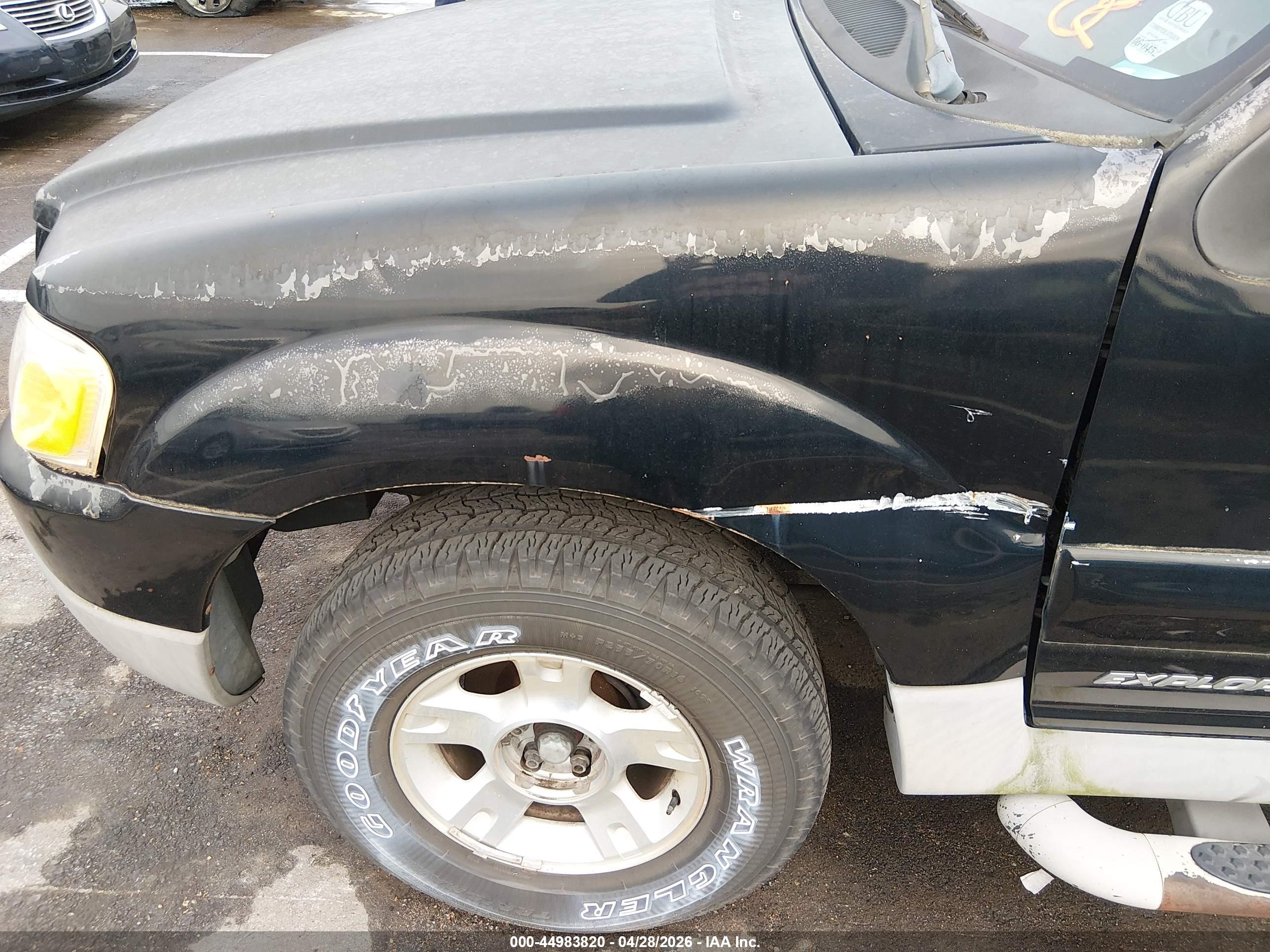 FORD EXPLORER image 6