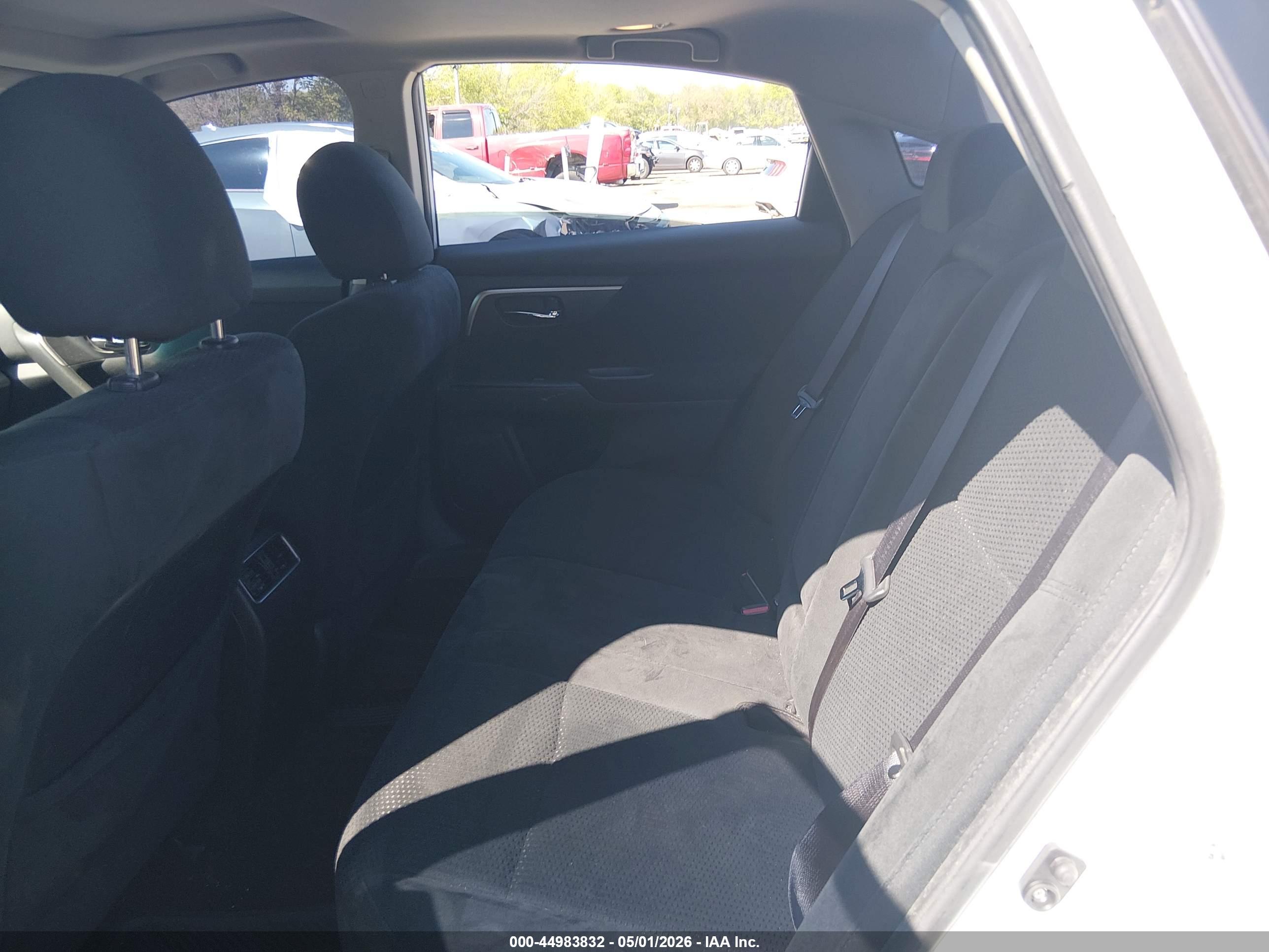 NISSAN ALTIMA image 8