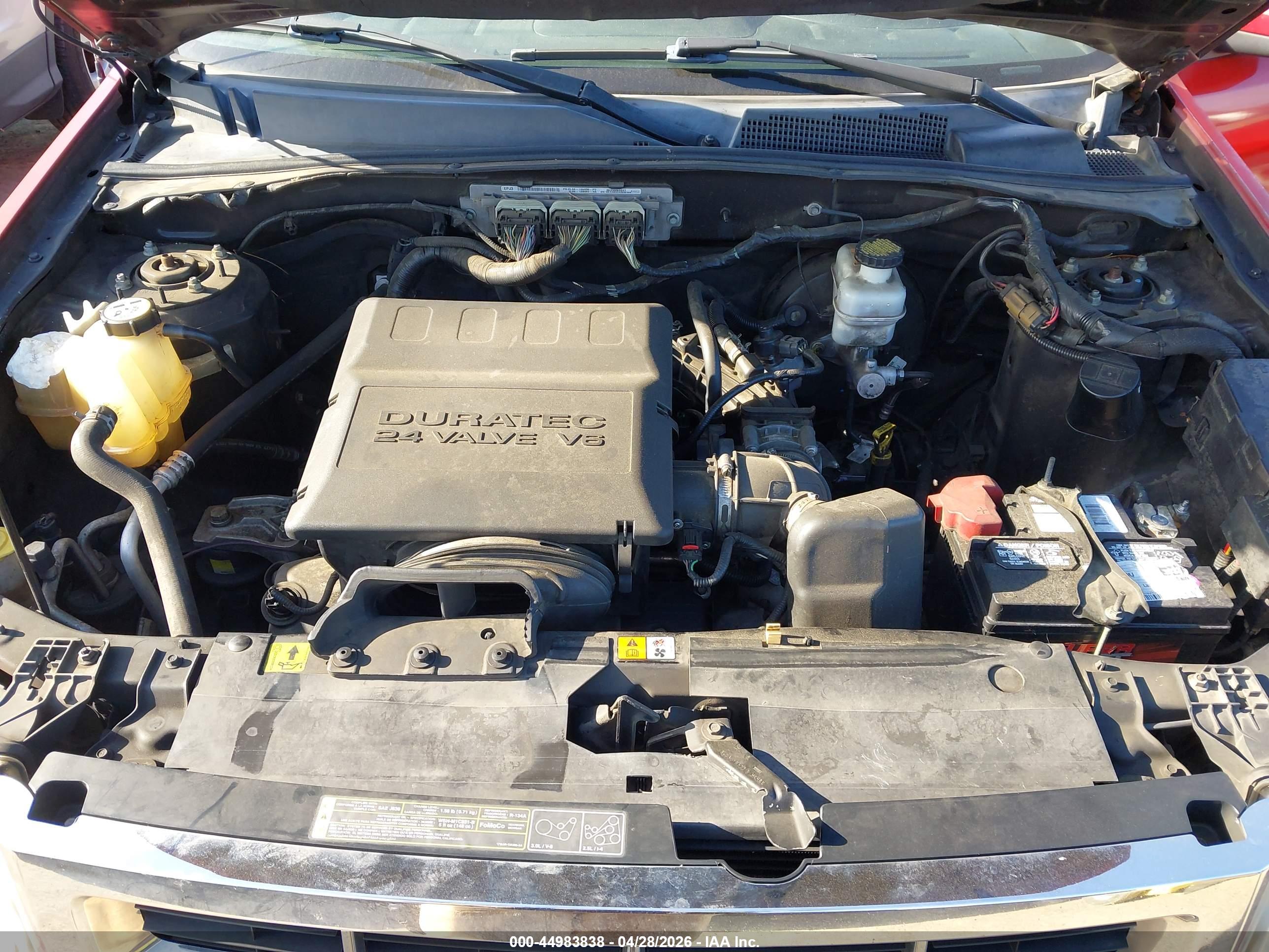FORD ESCAPE image 10