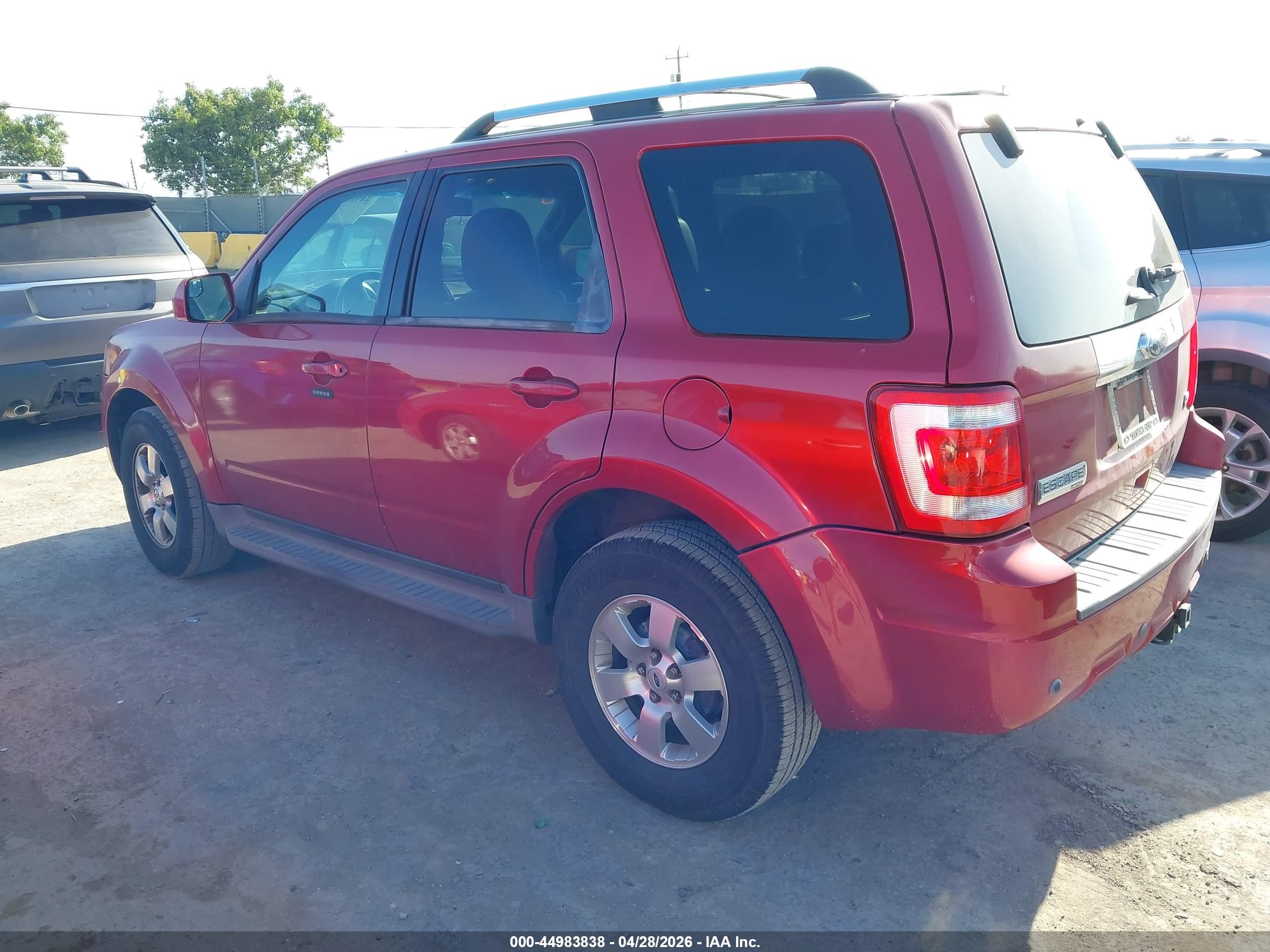 FORD ESCAPE image 3