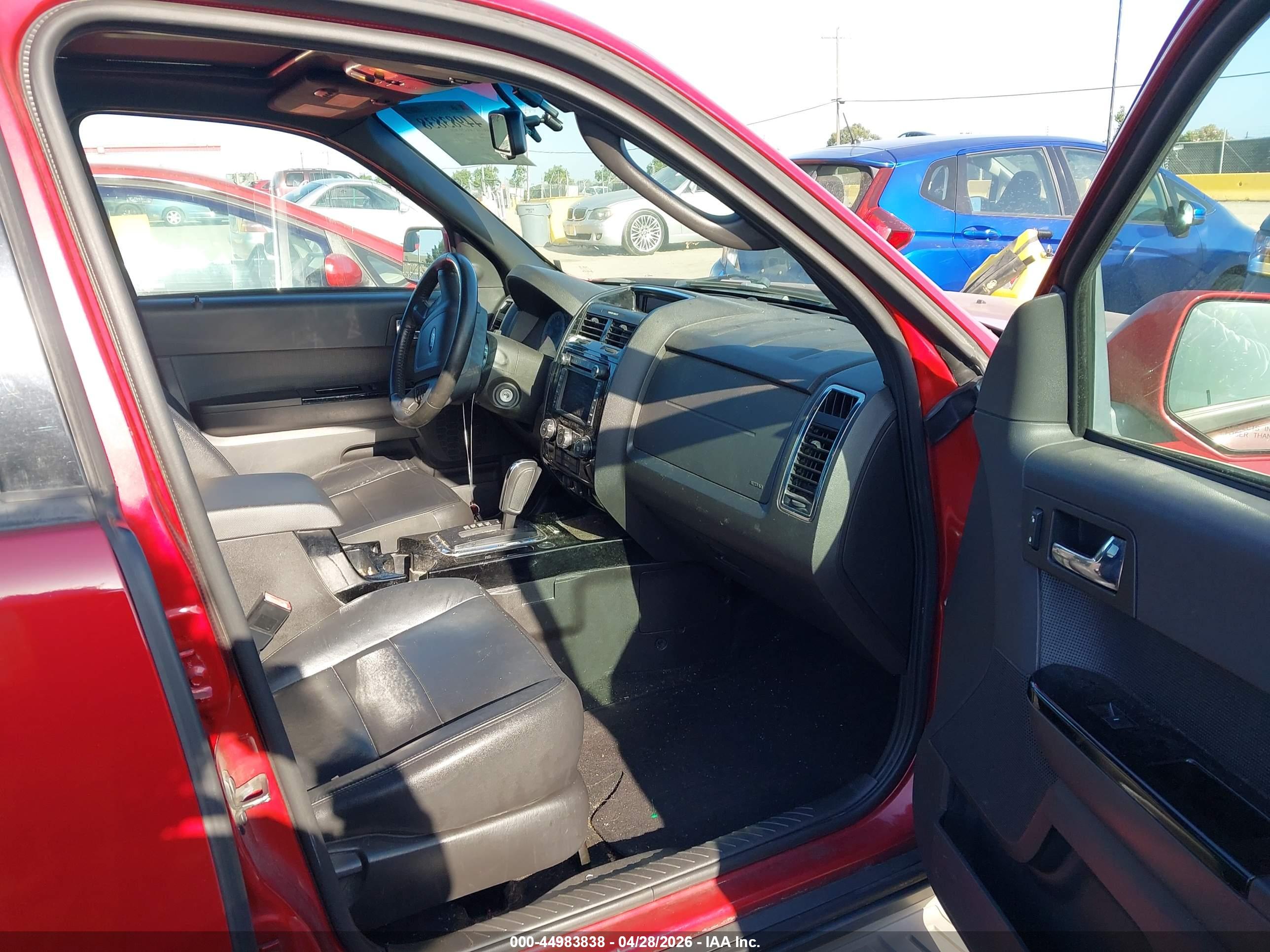 FORD ESCAPE image 5