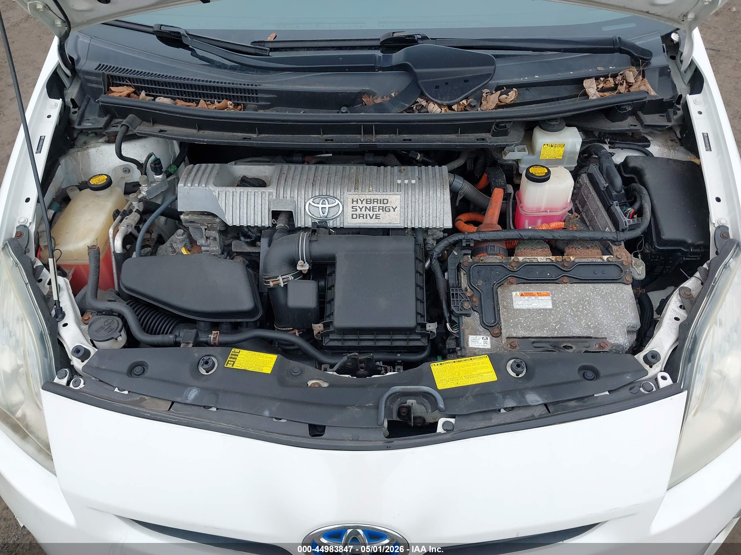 TOYOTA PRIUS image 10