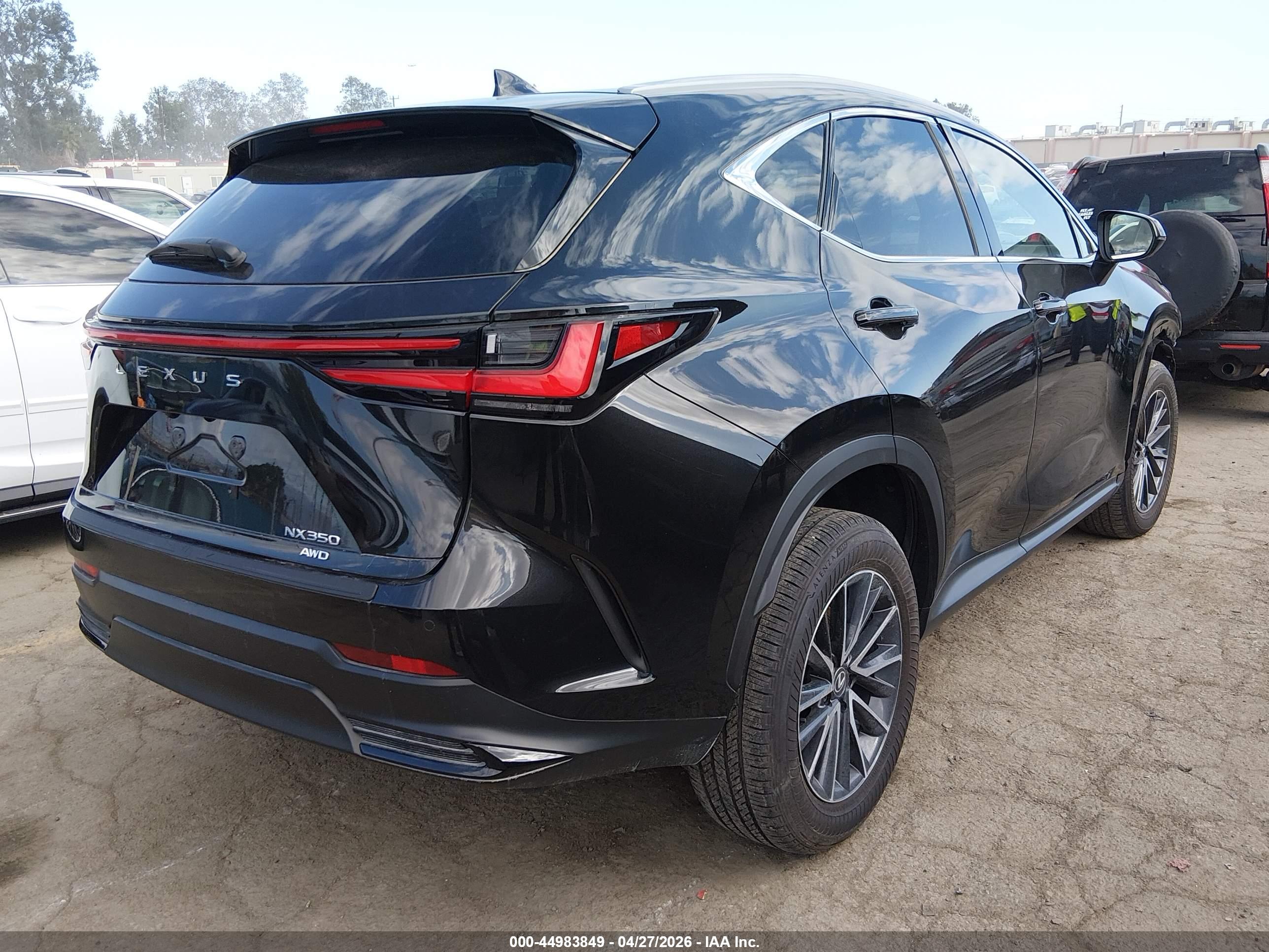 LEXUS NX image 4