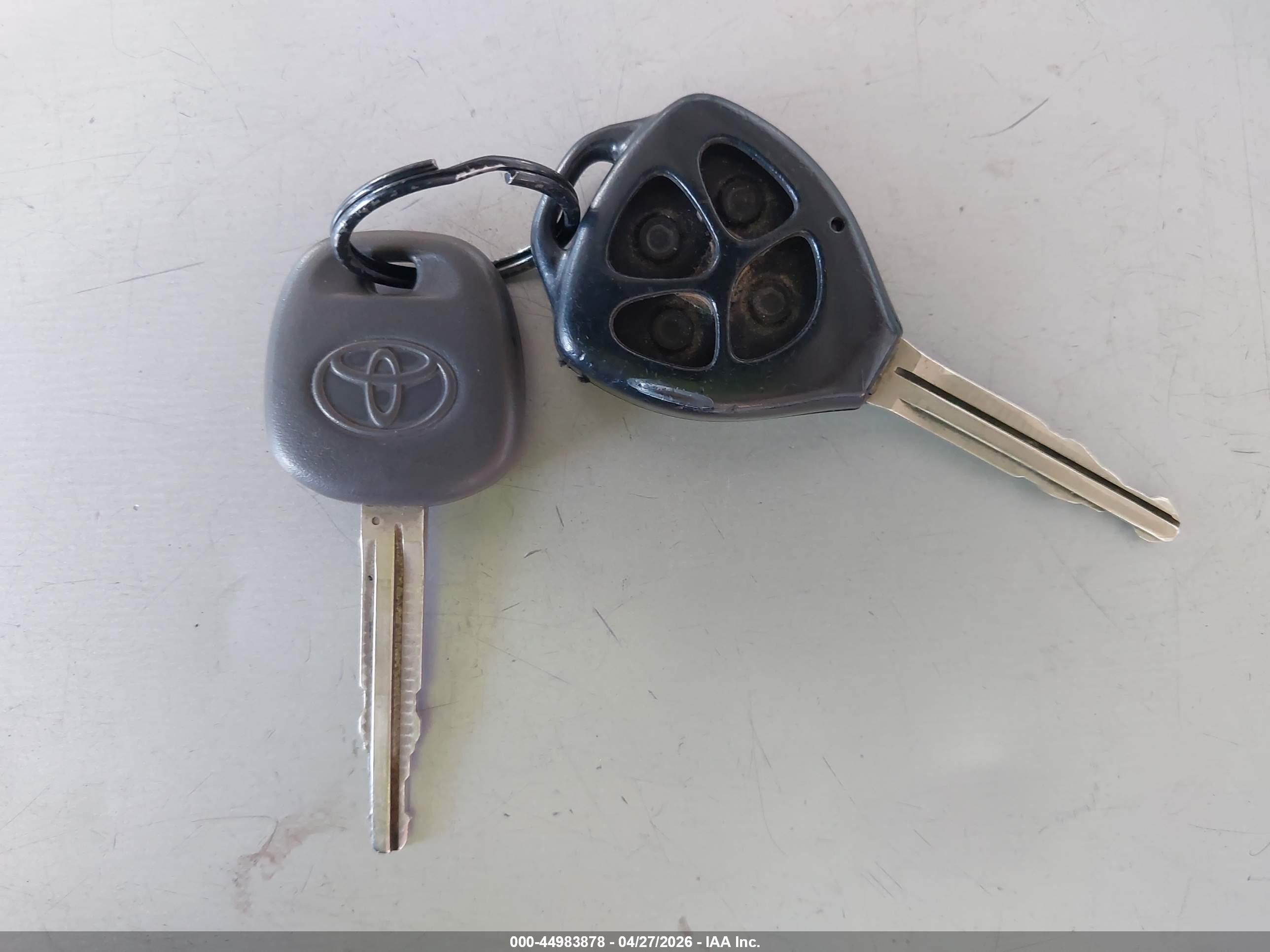 TOYOTA CAMRY image 11