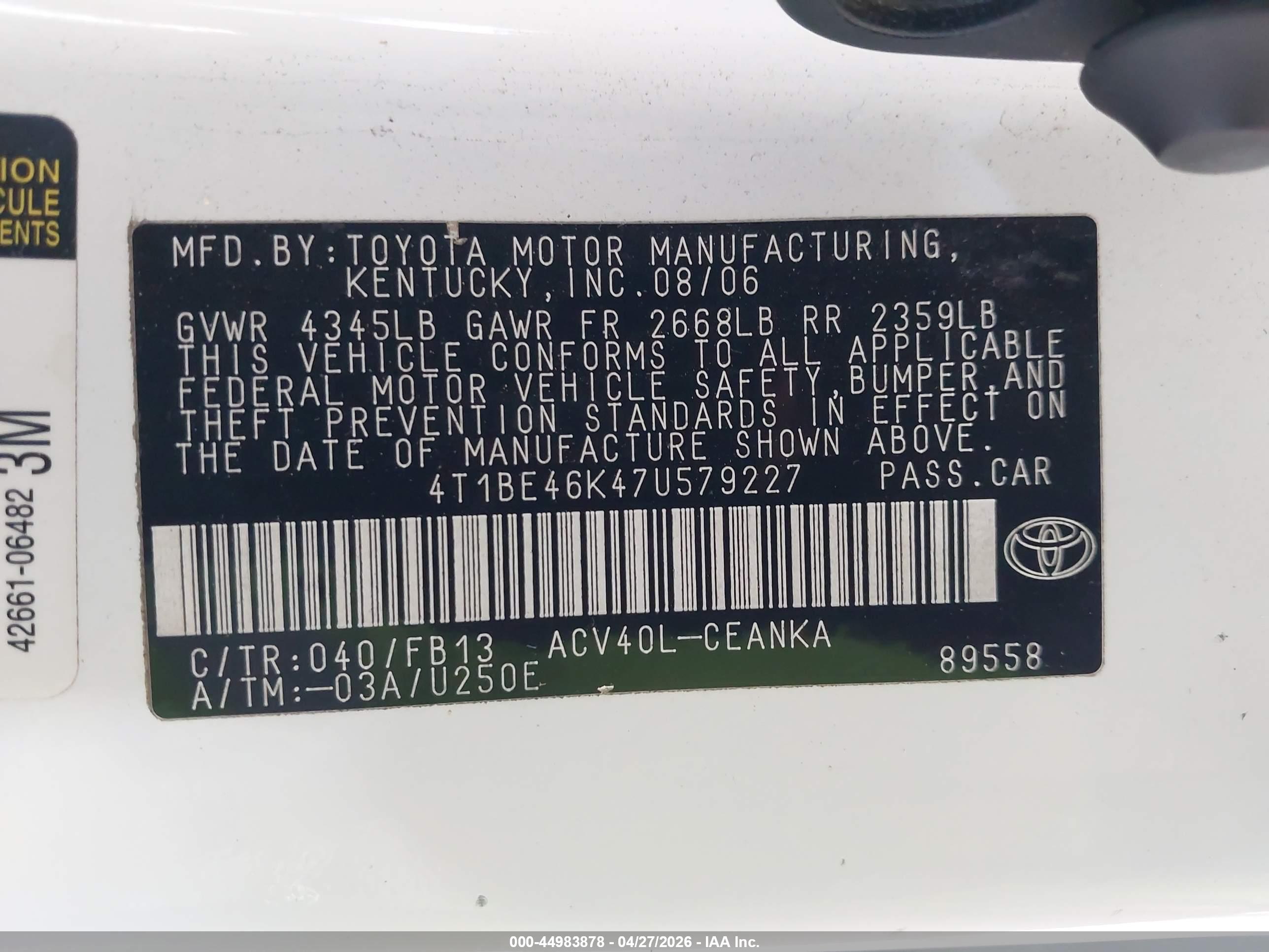 TOYOTA CAMRY image 9