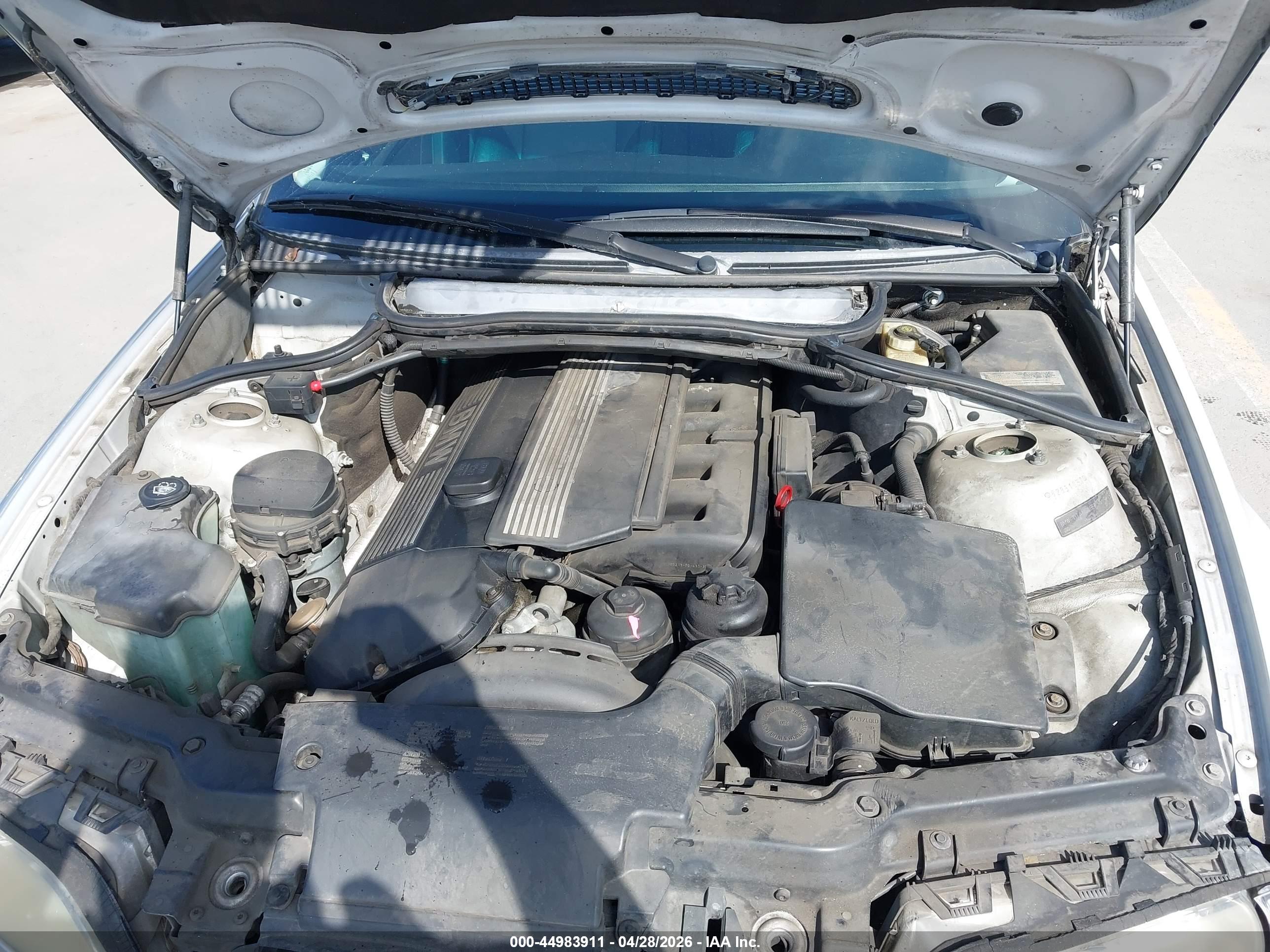 BMW 330I image 10