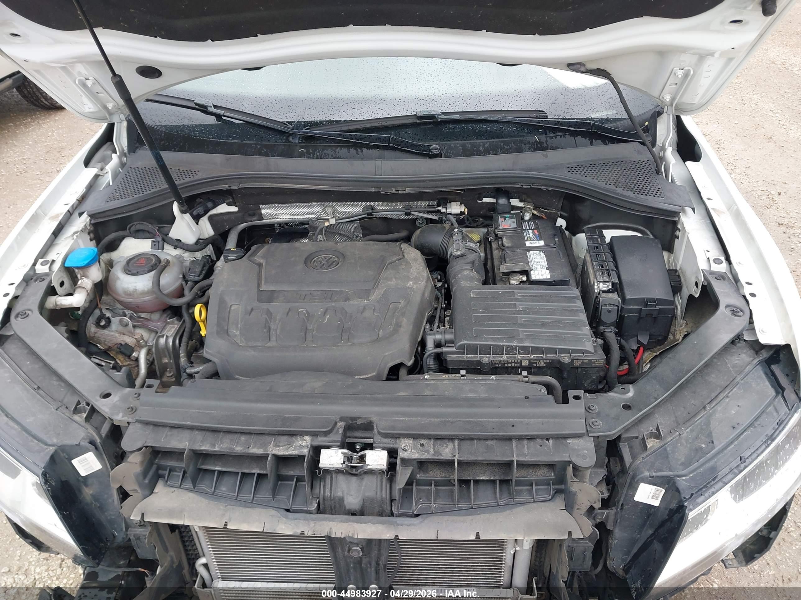 VOLKSWAGEN TIGUAN image 10