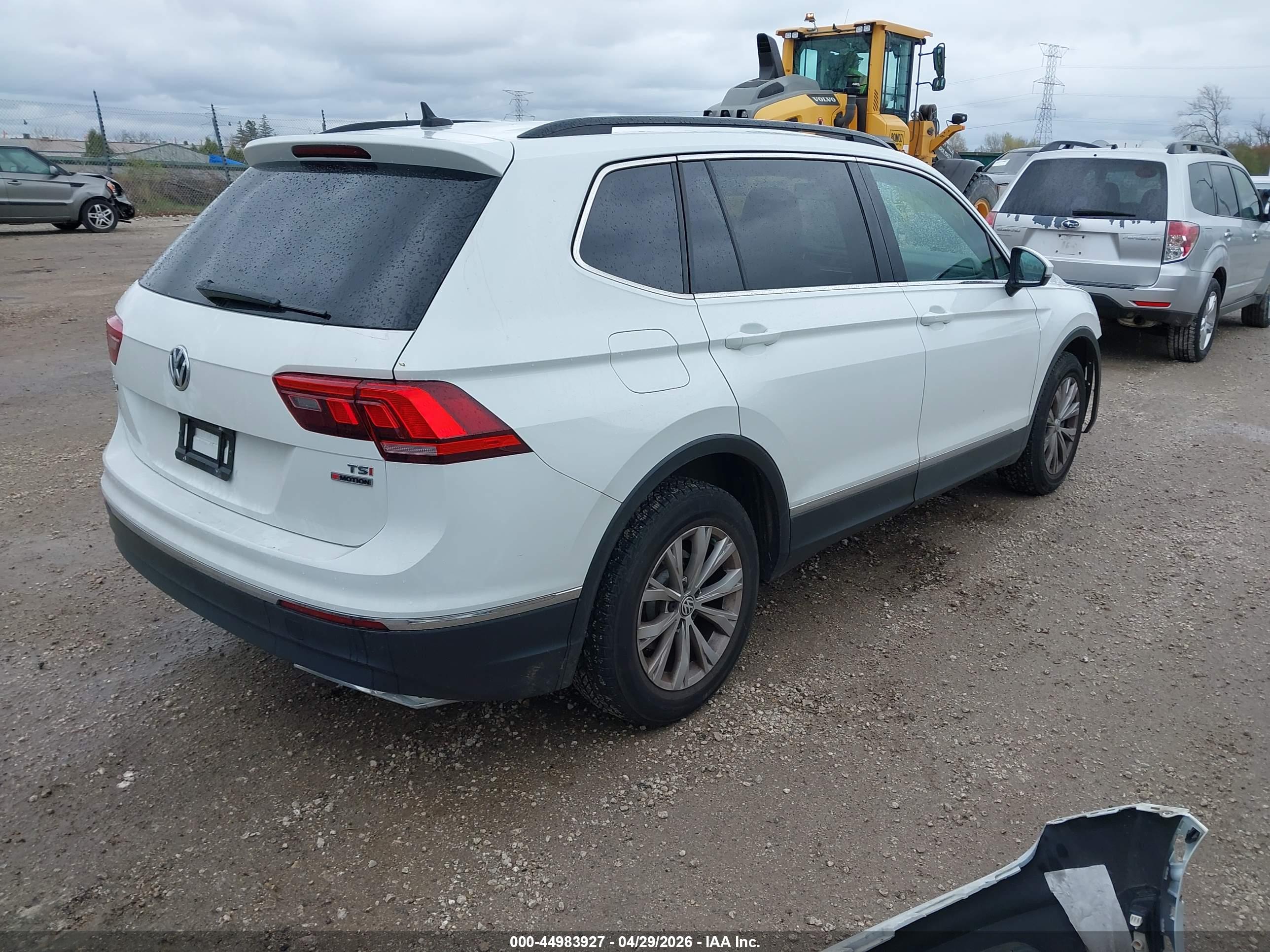 VOLKSWAGEN TIGUAN image 4