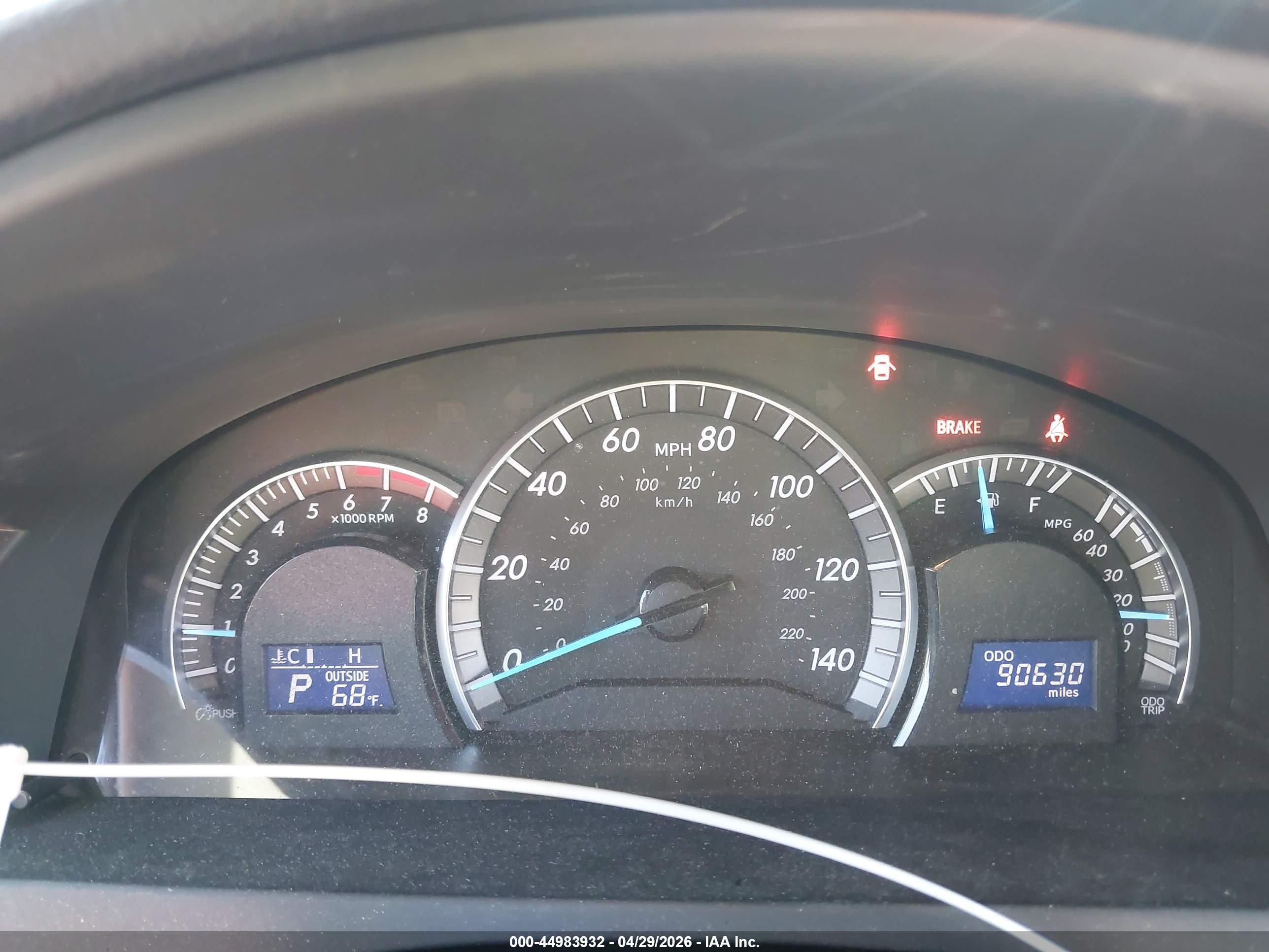 TOYOTA CAMRY image 7