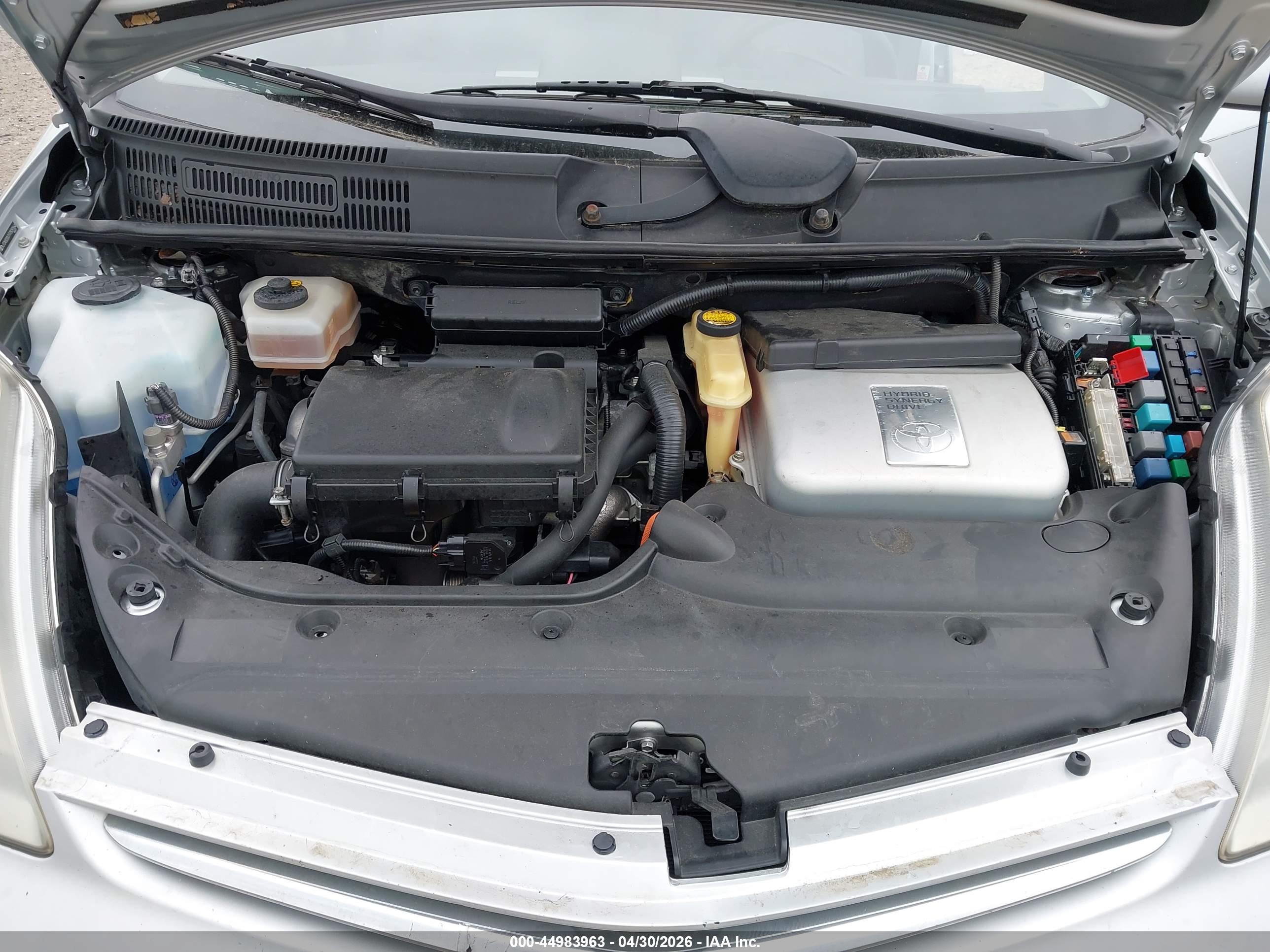 TOYOTA PRIUS image 10