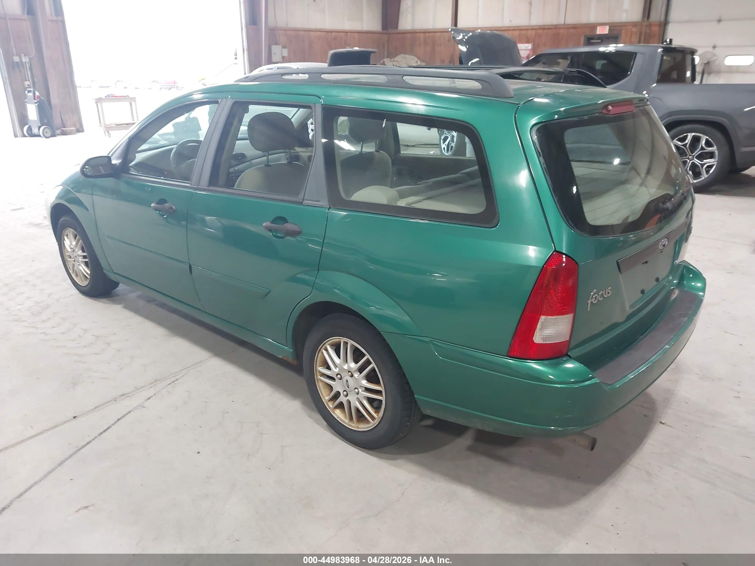 FORD FOCUS image 3