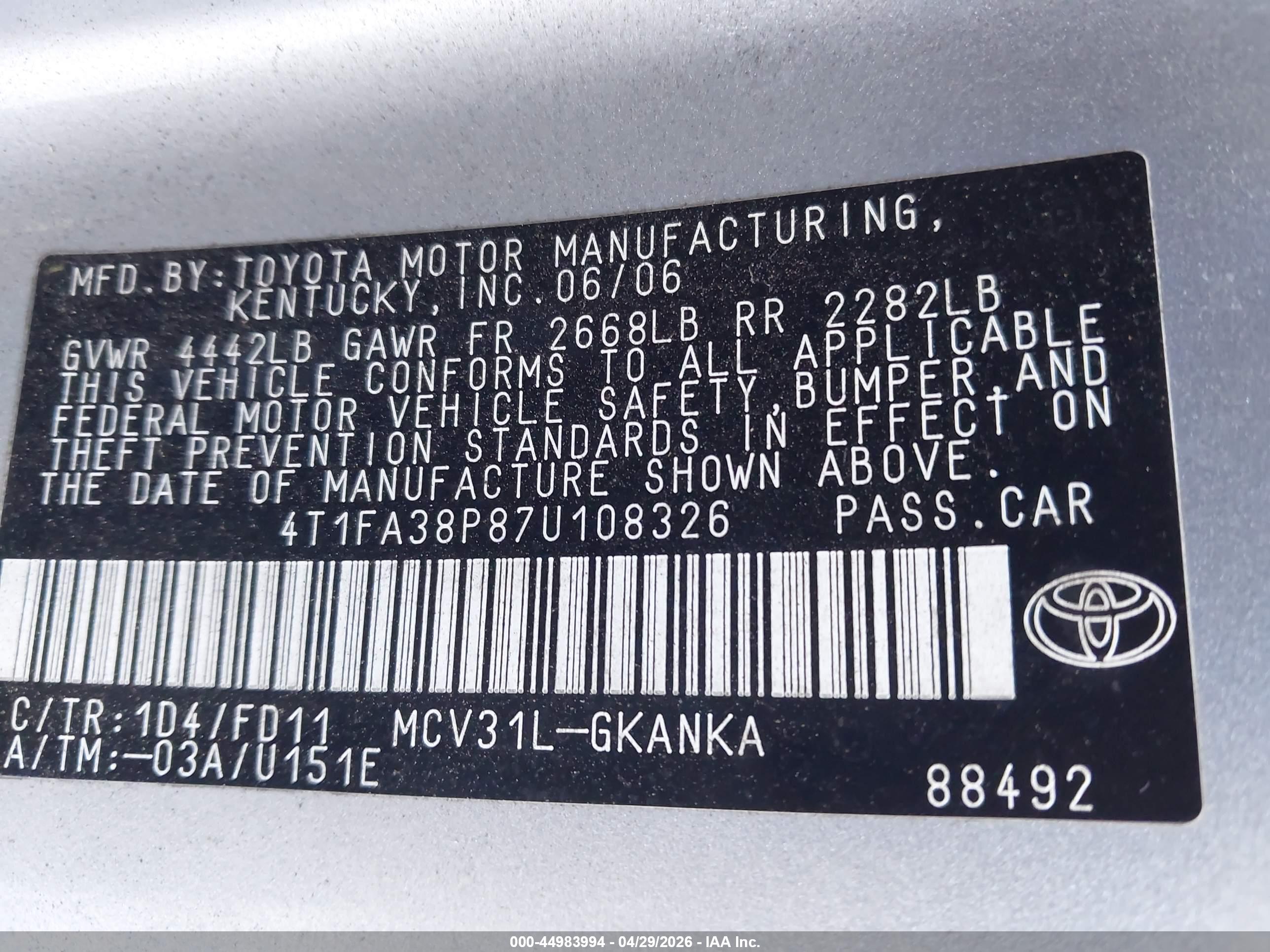 TOYOTA CAMRY image 9