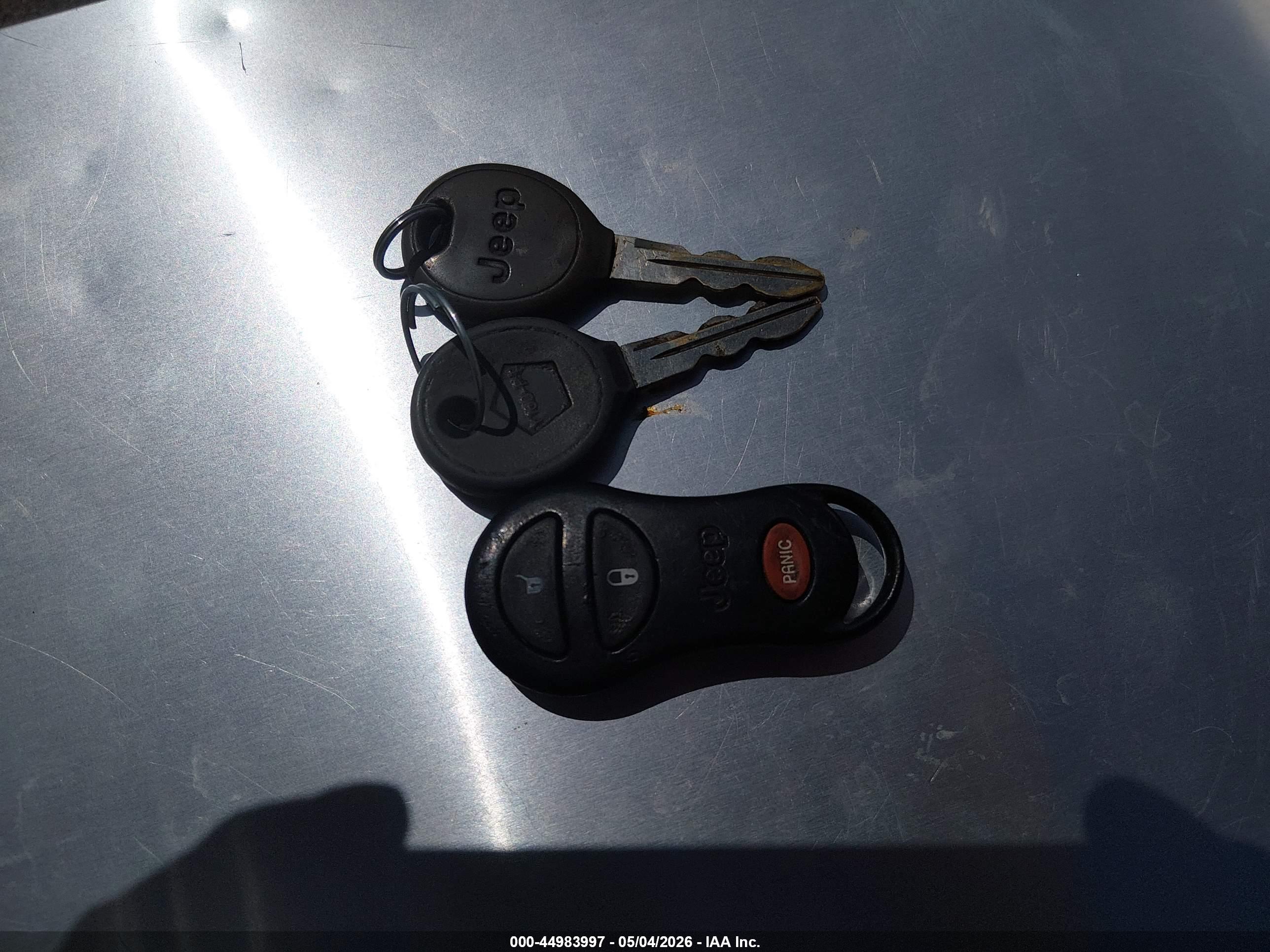 JEEP GRAND image 11