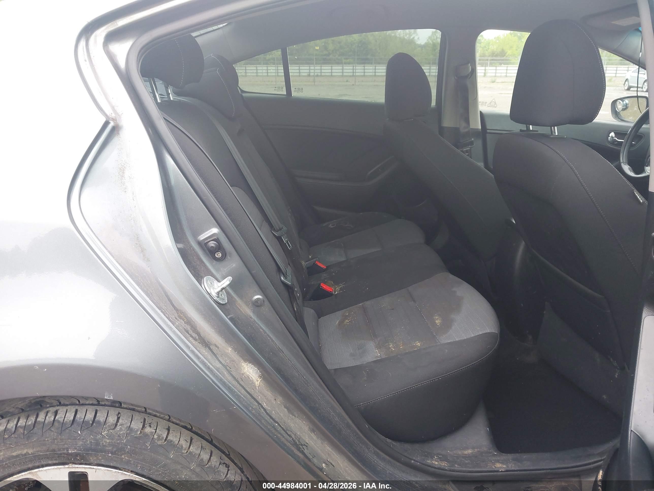 KIA FORTE image 8
