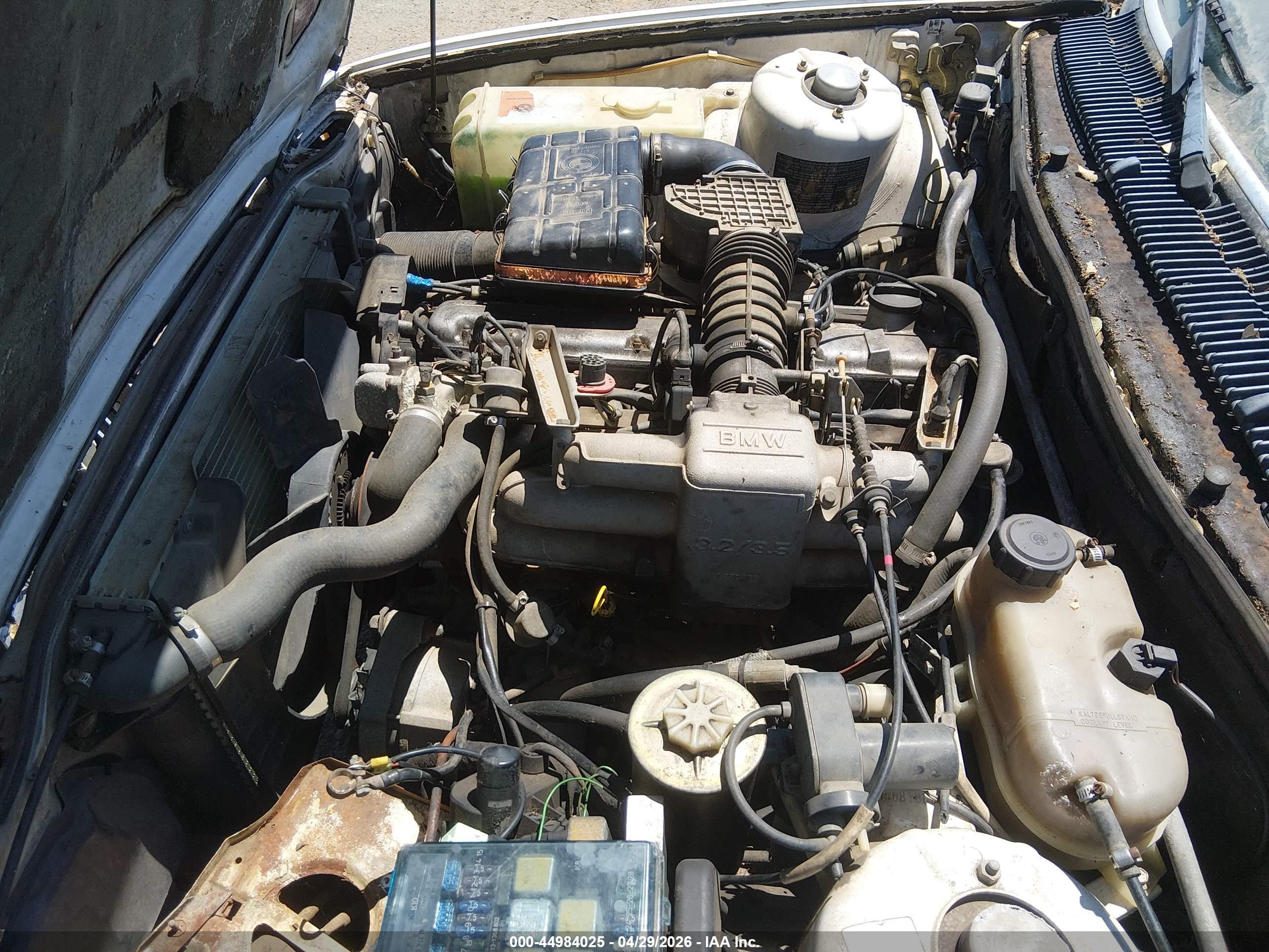 BMW 733 image 10