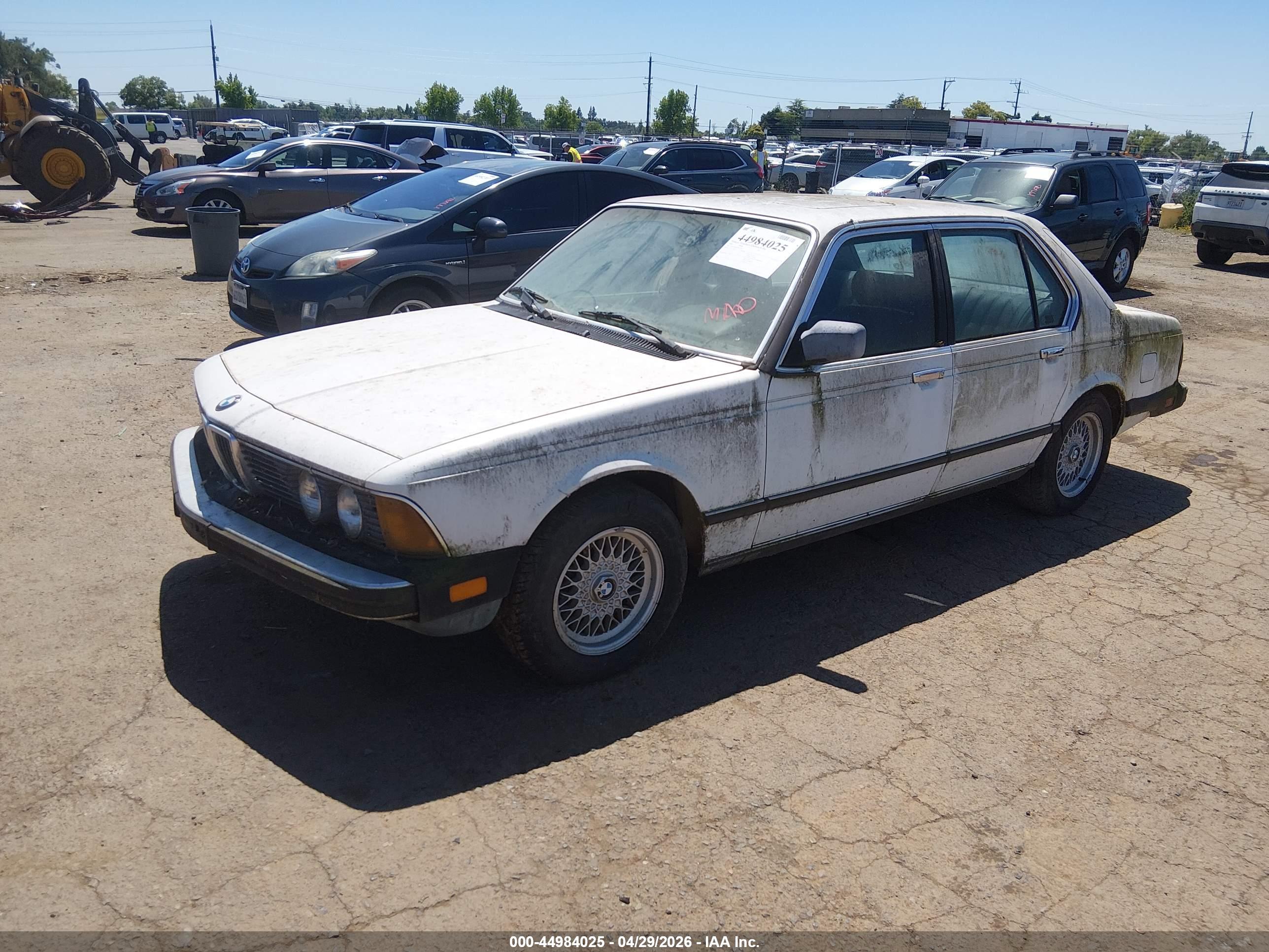 BMW 733 image 2