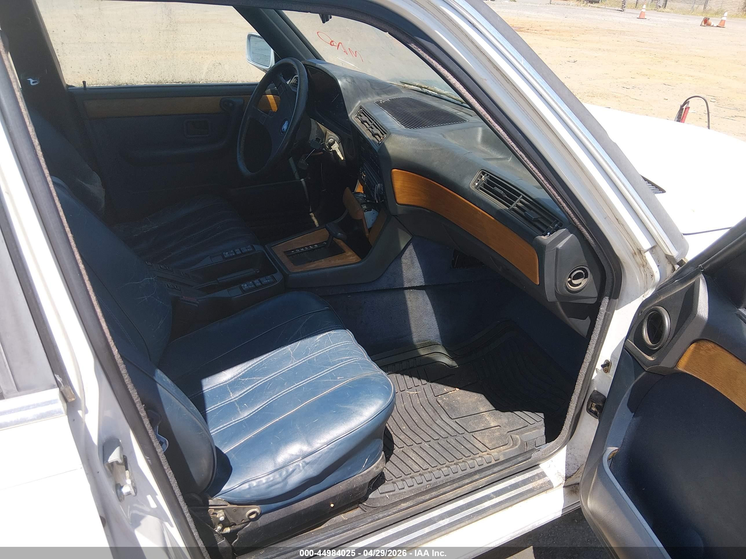 BMW 733 image 5