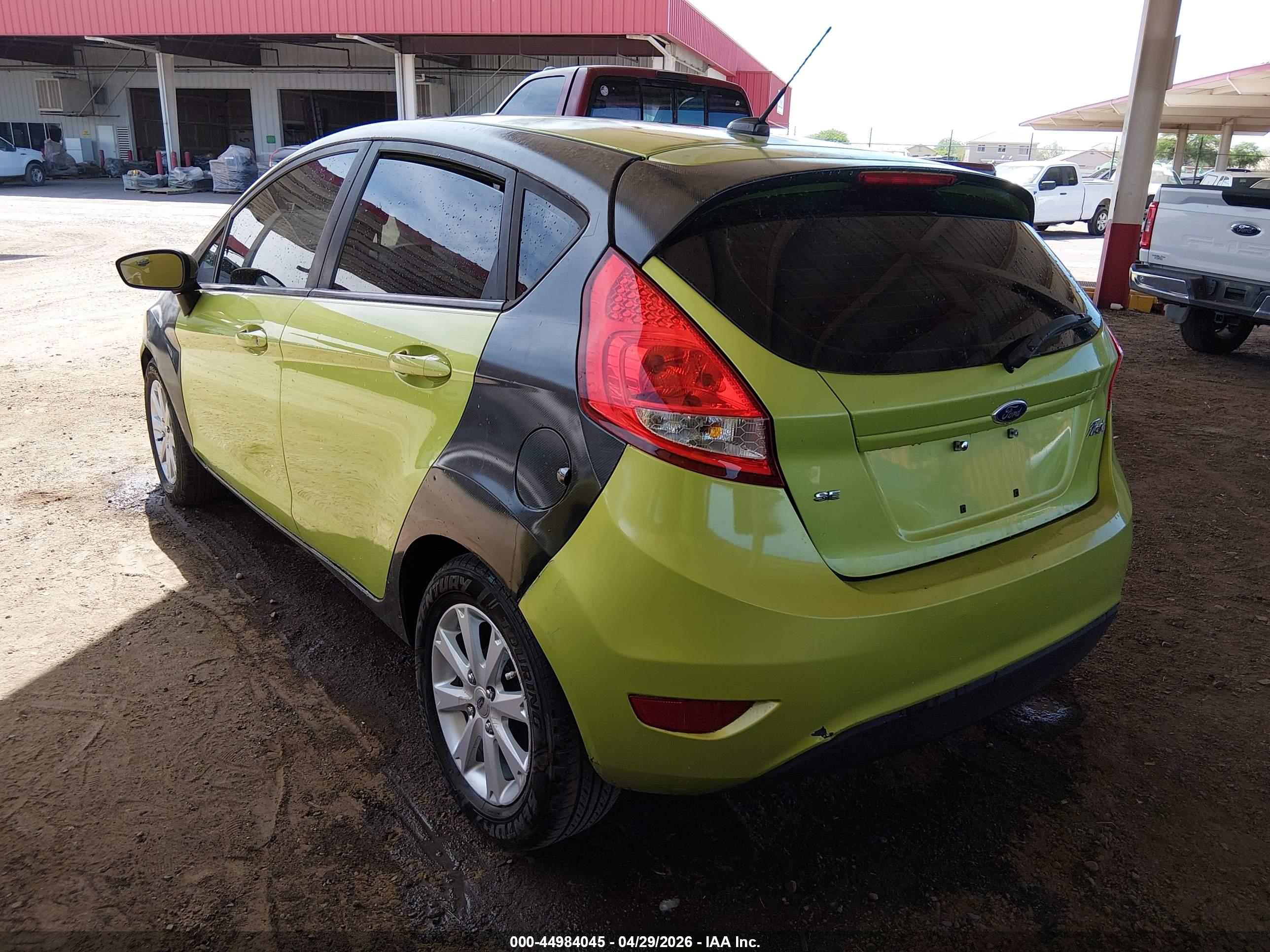 FORD FIESTA image 3