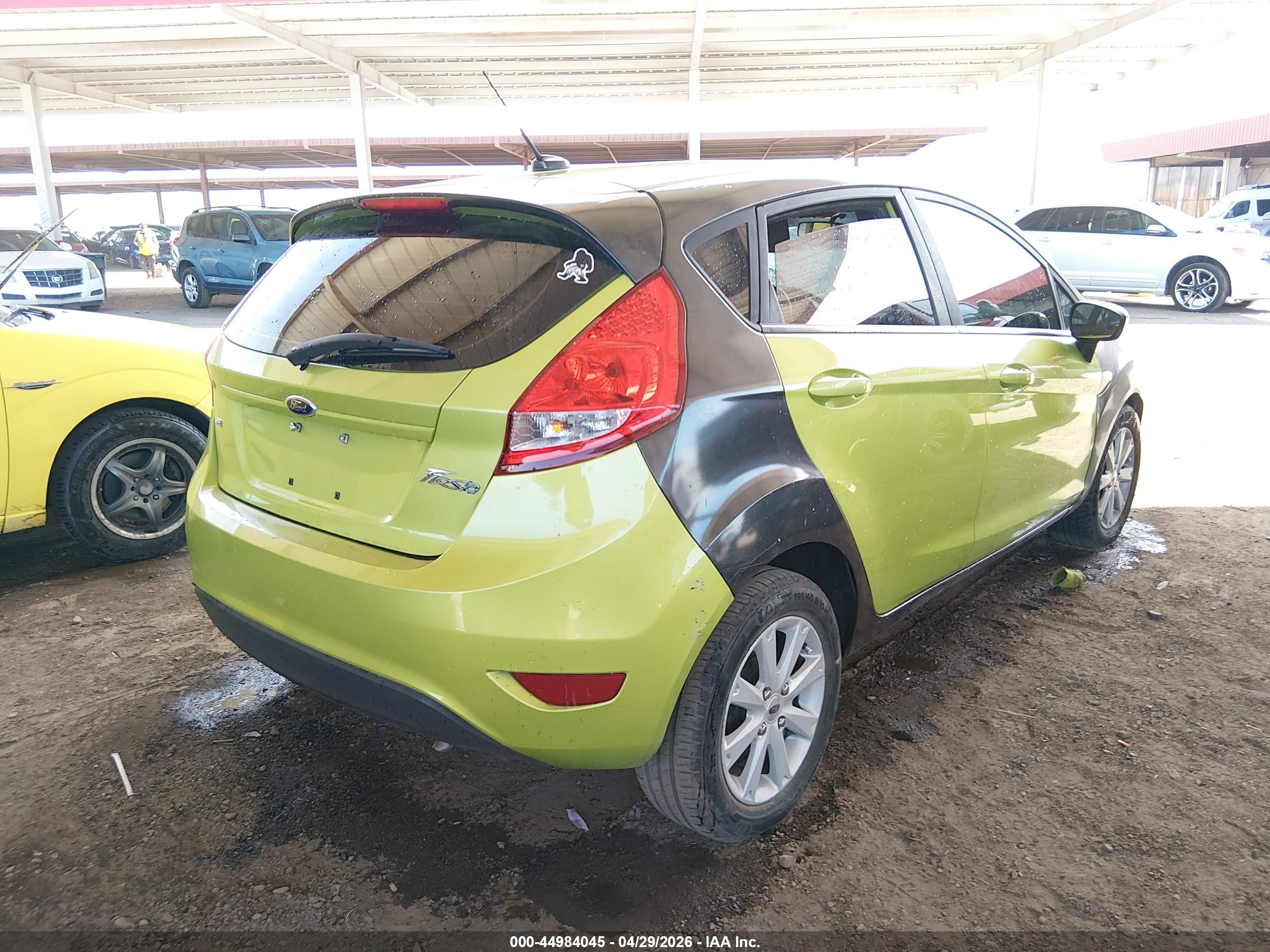 FORD FIESTA image 4