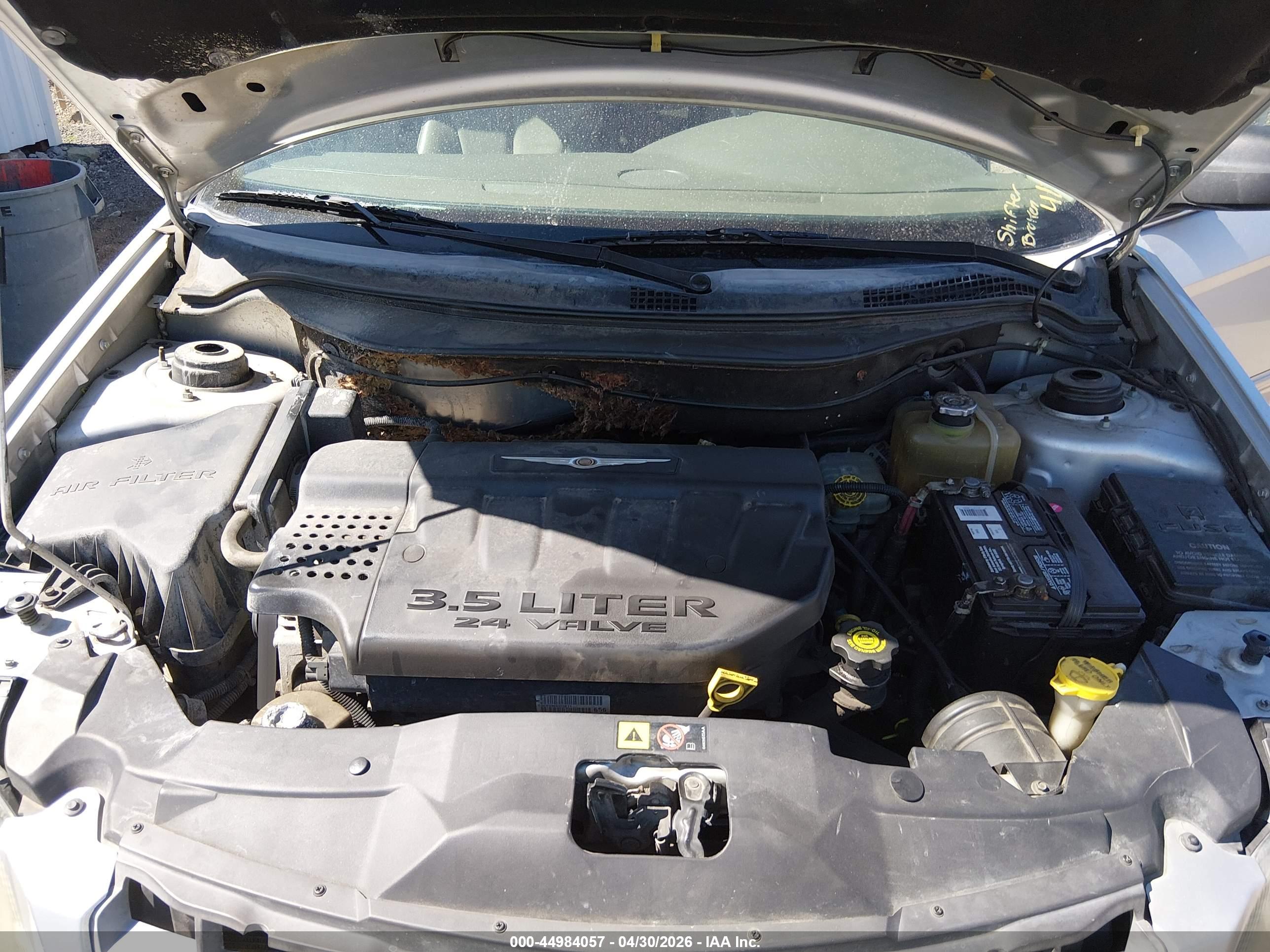 CHRYSLER PACIFICA image 10