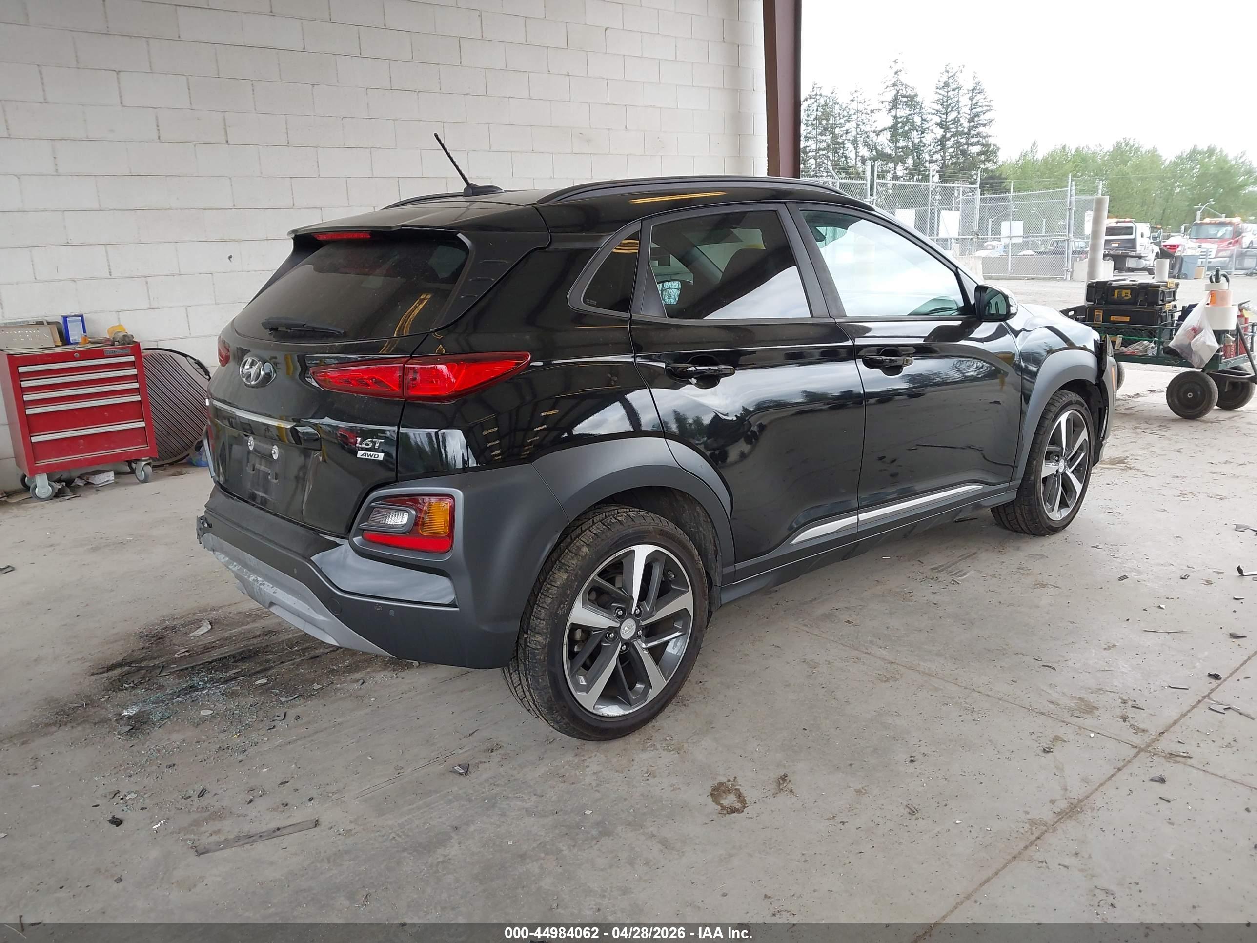 HYUNDAI KONA image 4