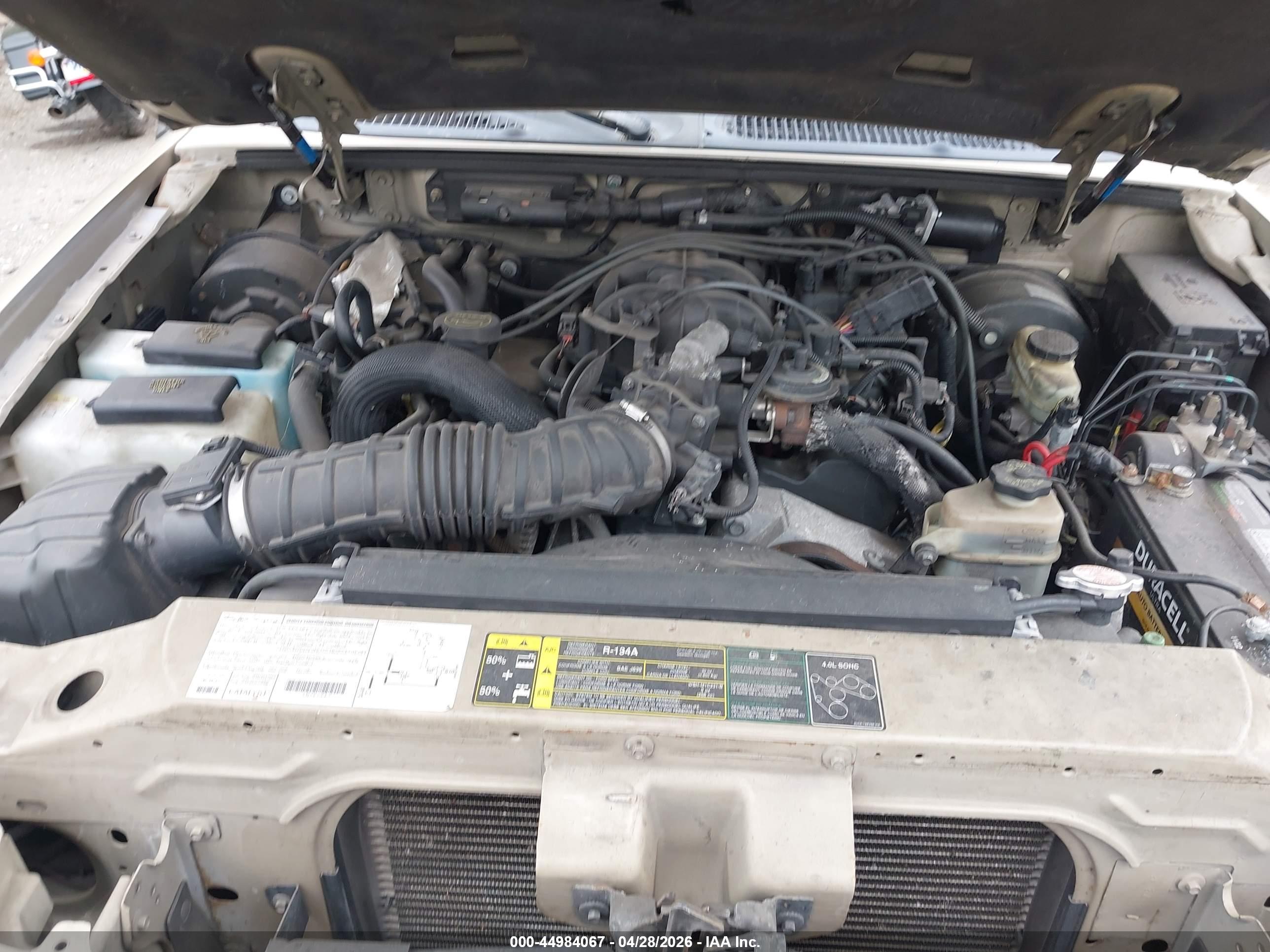 FORD EXPLORER image 10