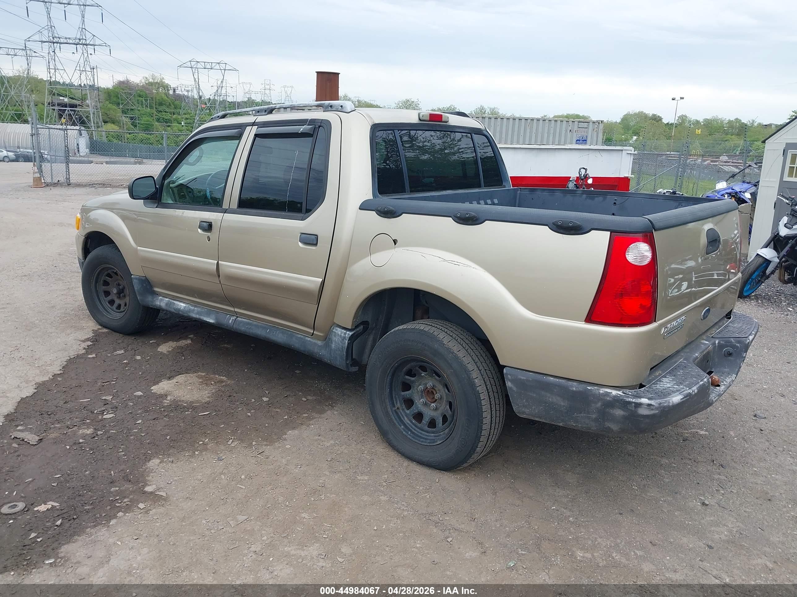 FORD EXPLORER image 3