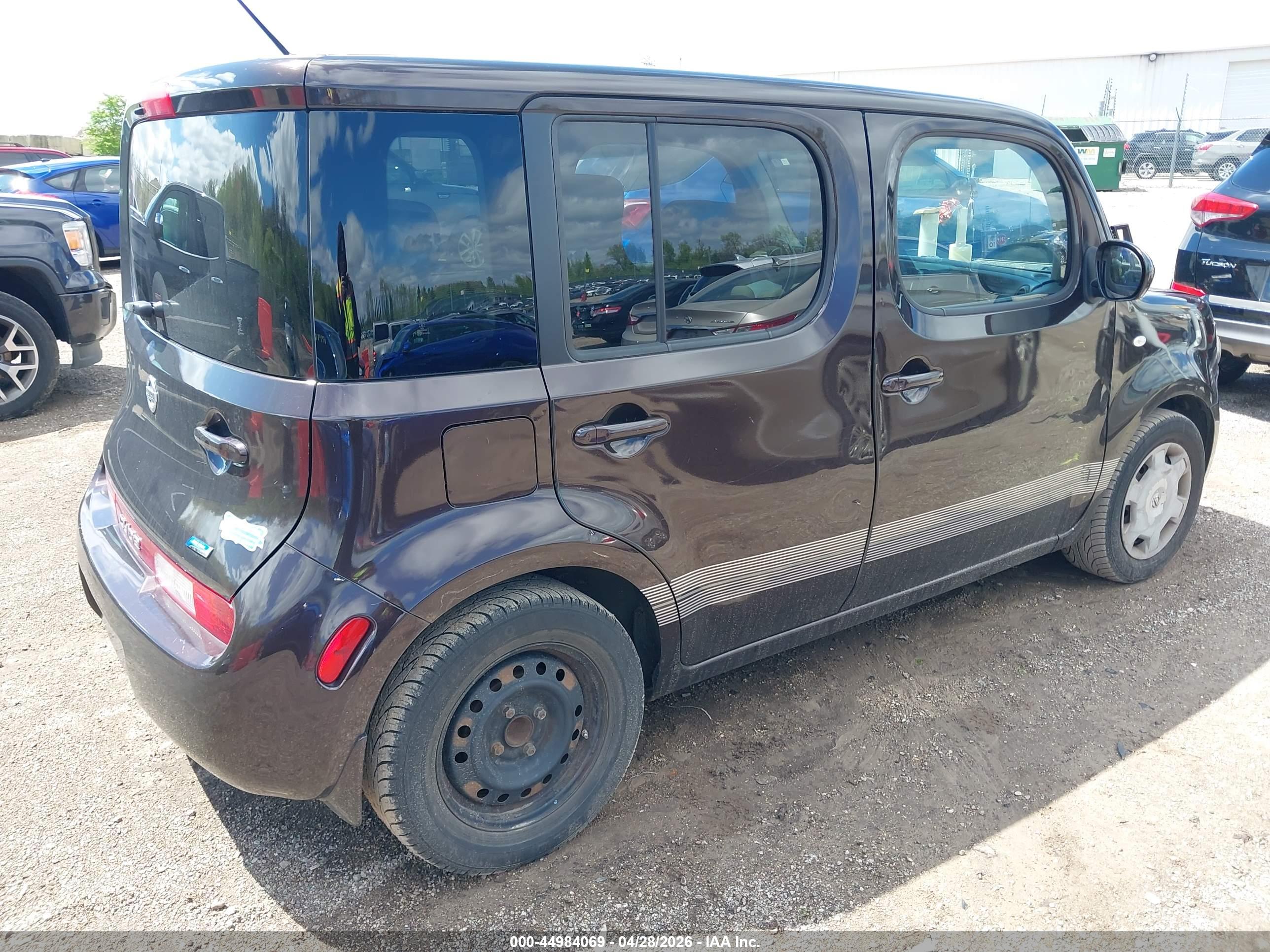 NISSAN CUBE image 4