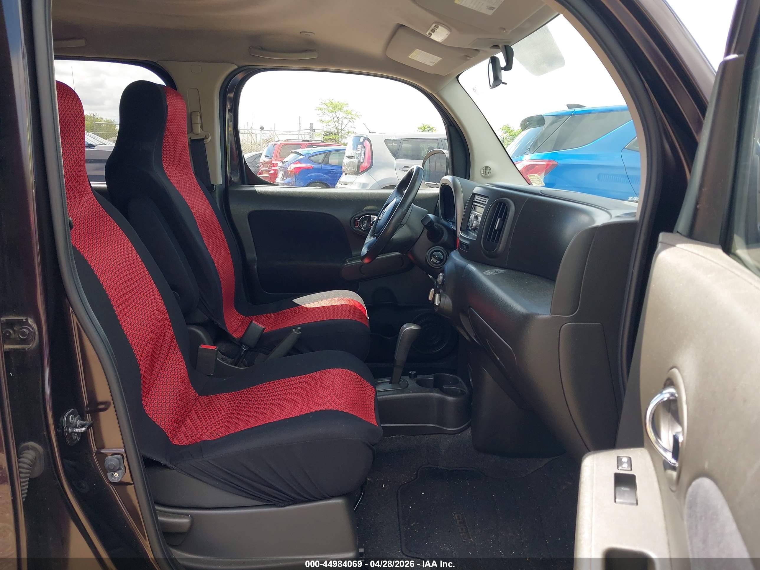 NISSAN CUBE image 5