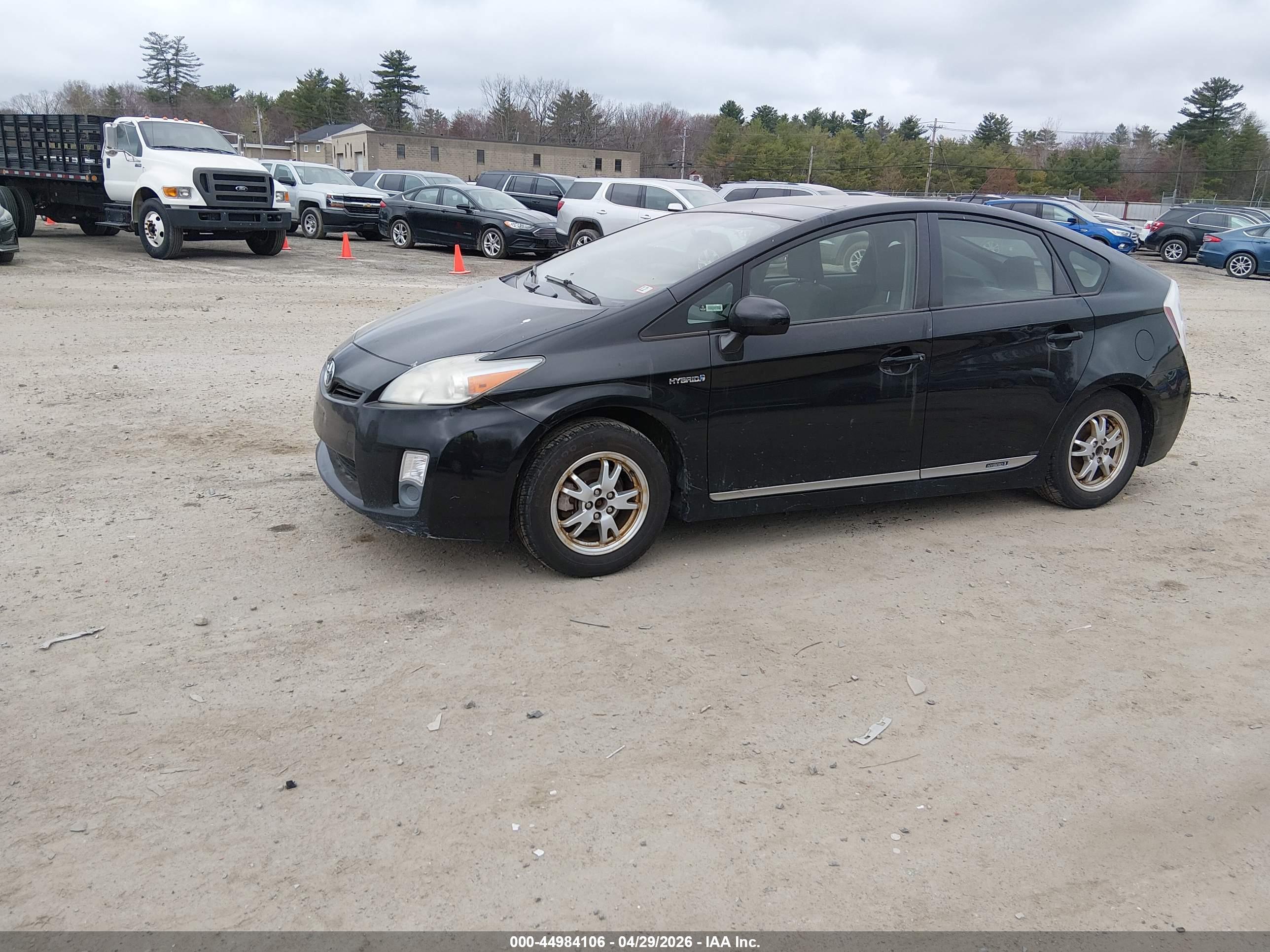TOYOTA PRIUS image 2