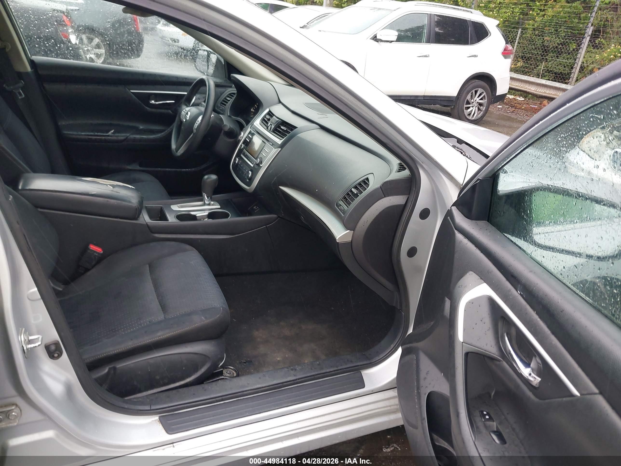 NISSAN ALTIMA image 5