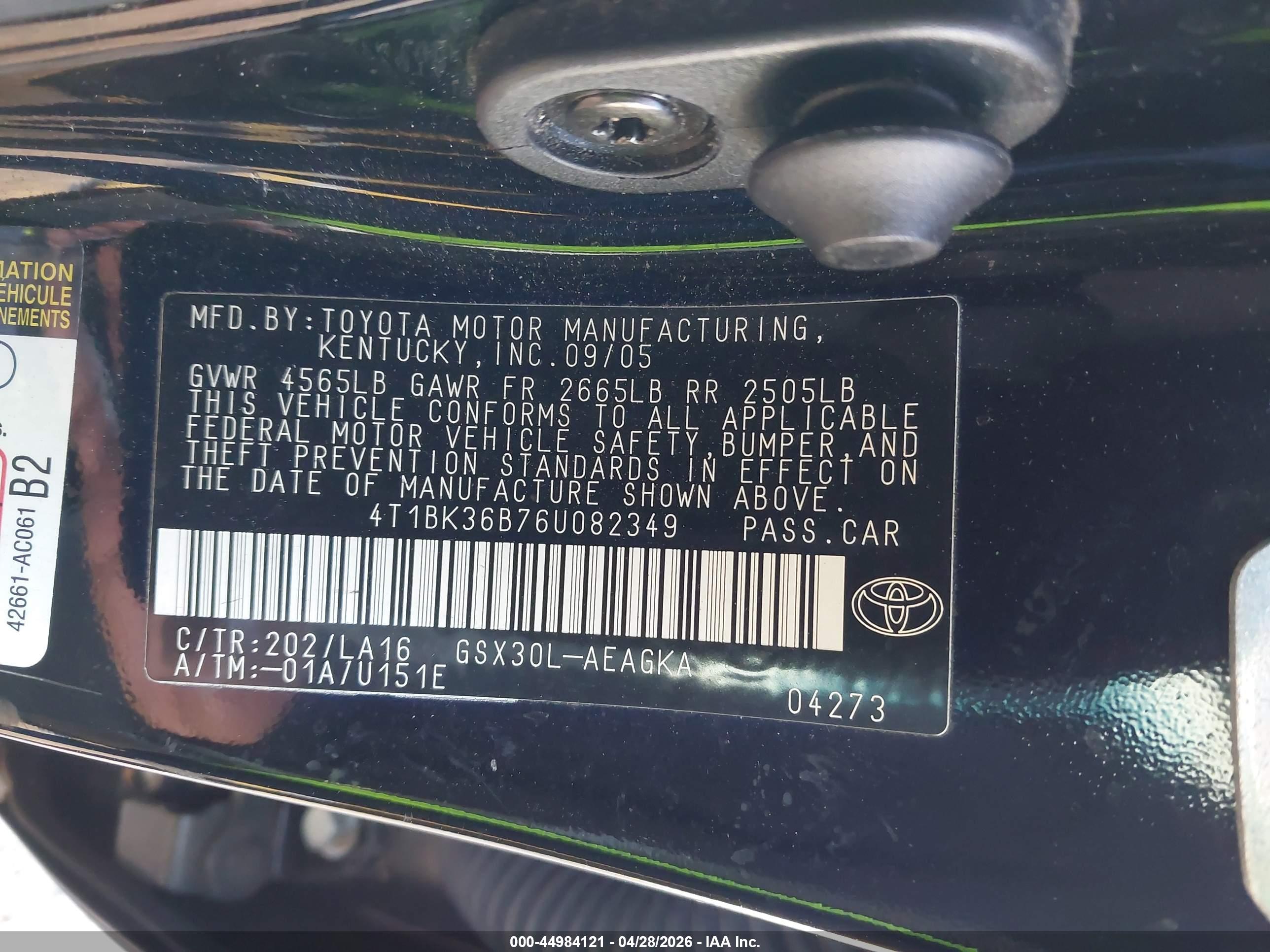 TOYOTA AVALON image 9