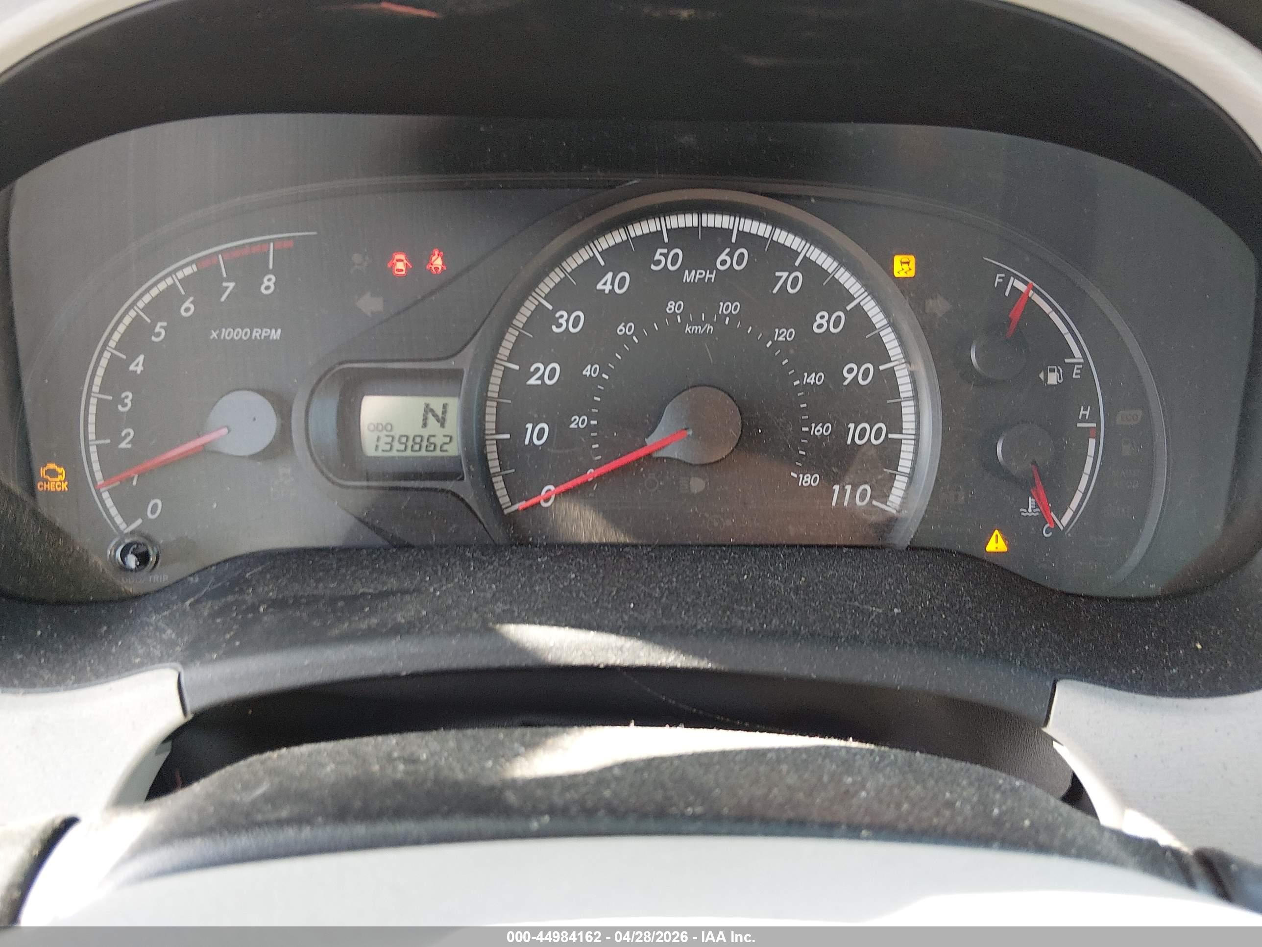 TOYOTA SIENNA image 7