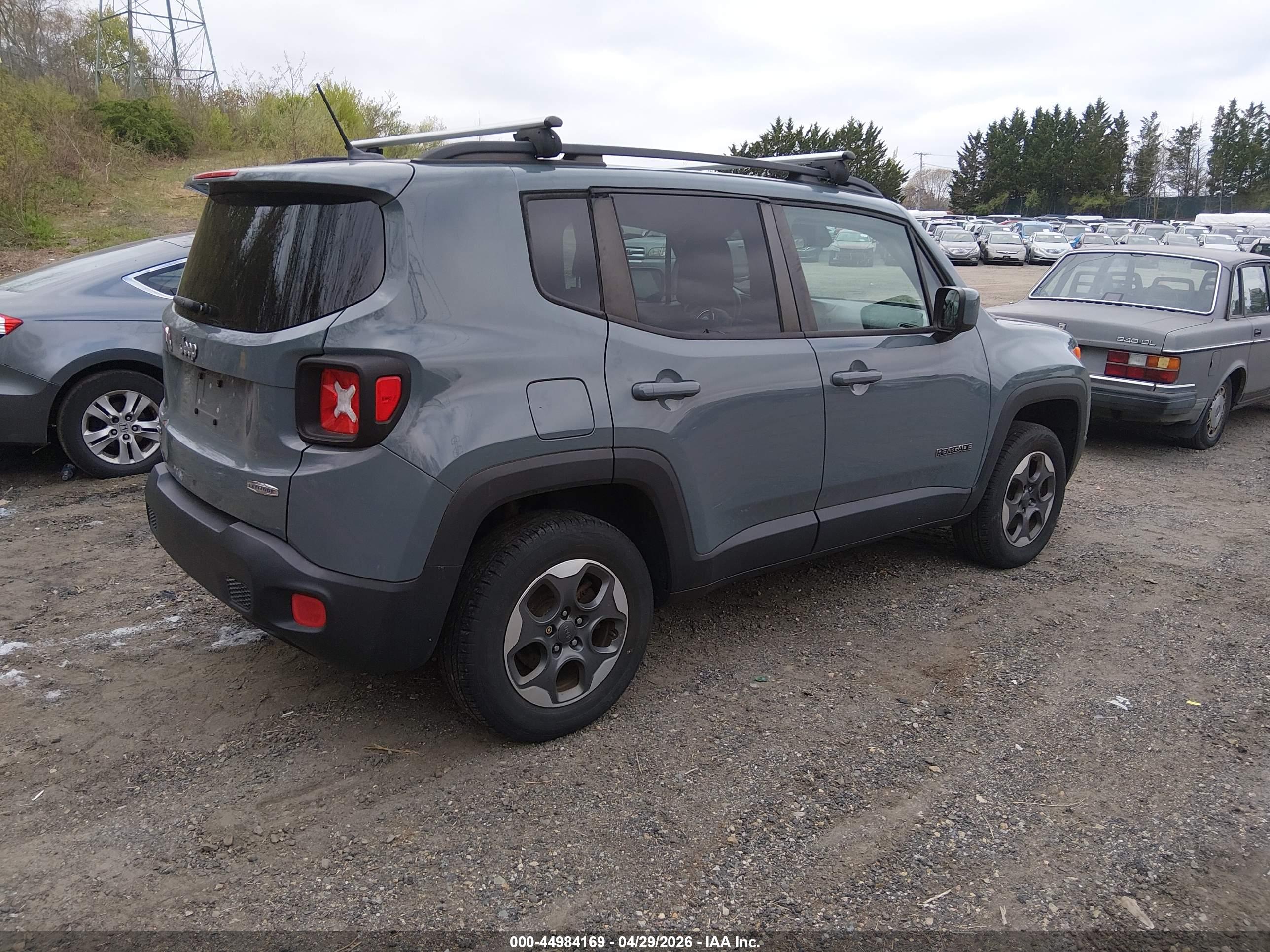JEEP RENEGADE image 4
