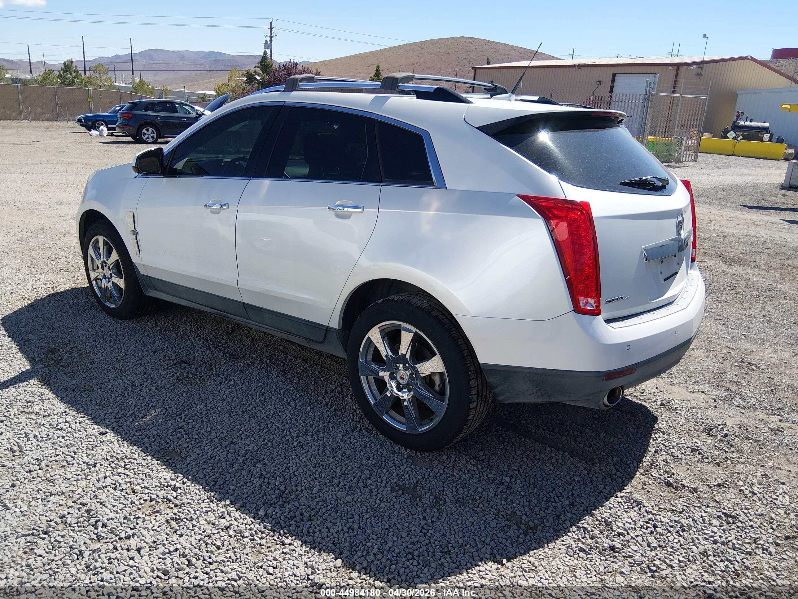 CADILLAC SRX image 3