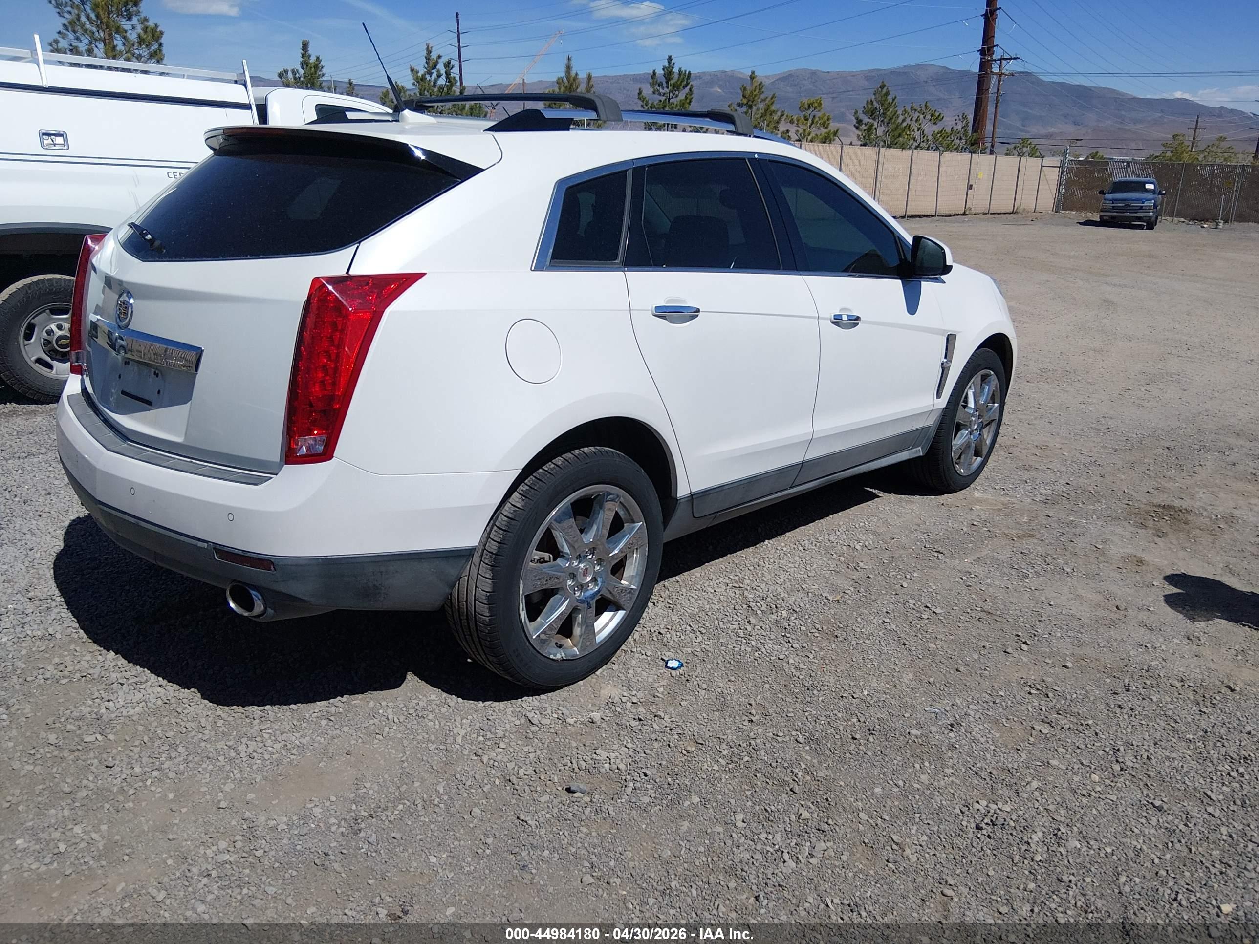 CADILLAC SRX image 4