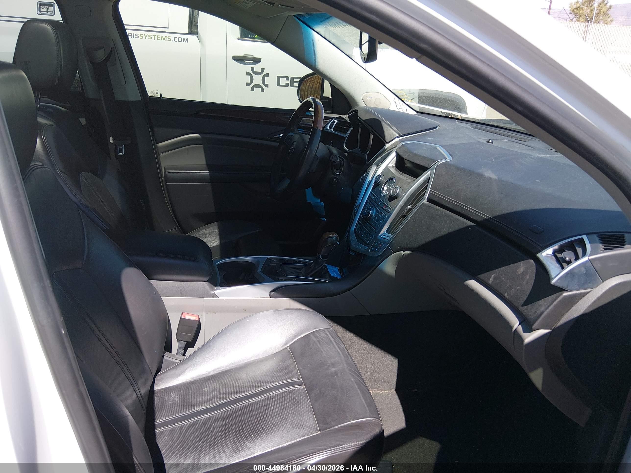 CADILLAC SRX image 5
