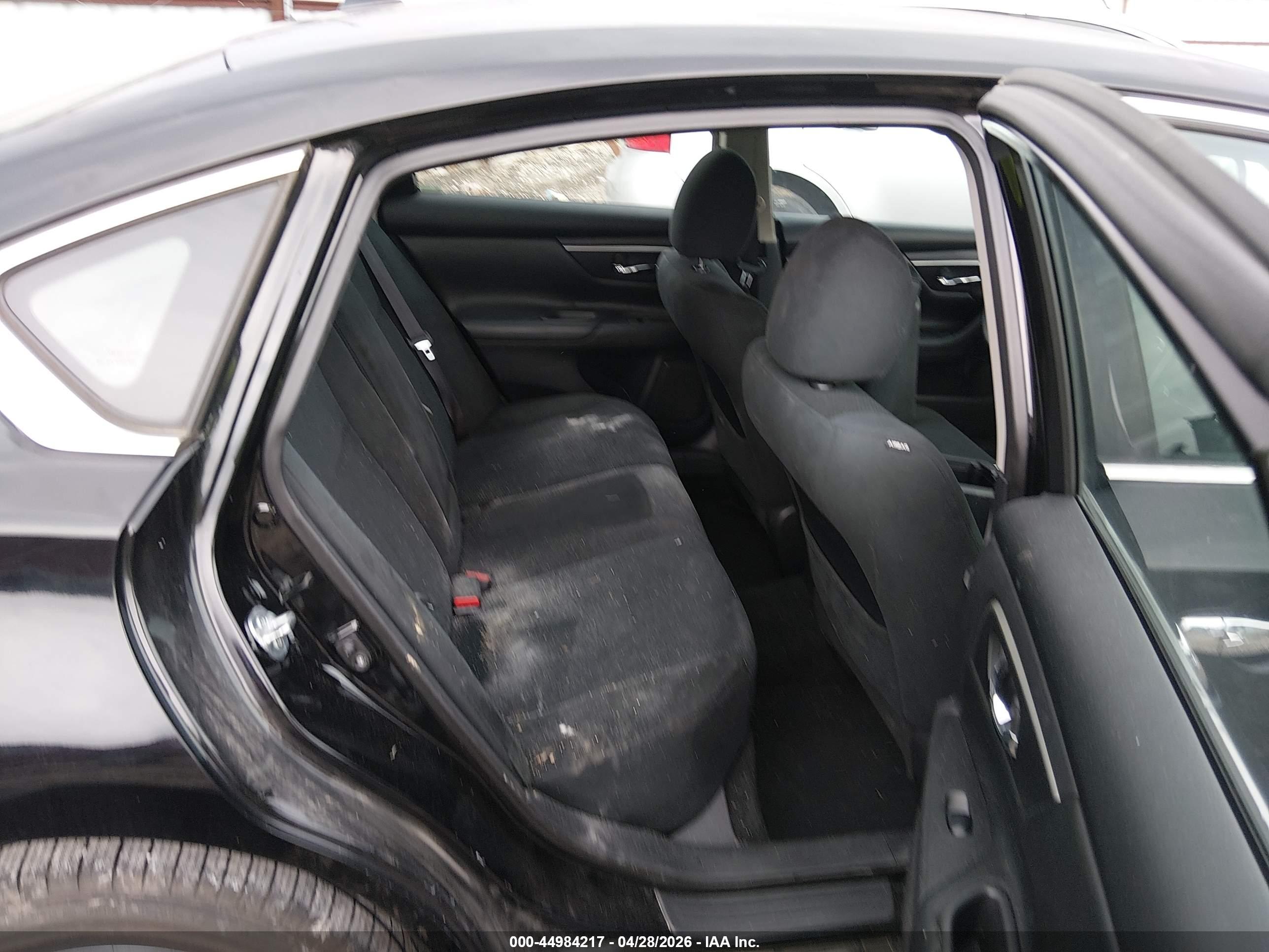 NISSAN ALTIMA image 8