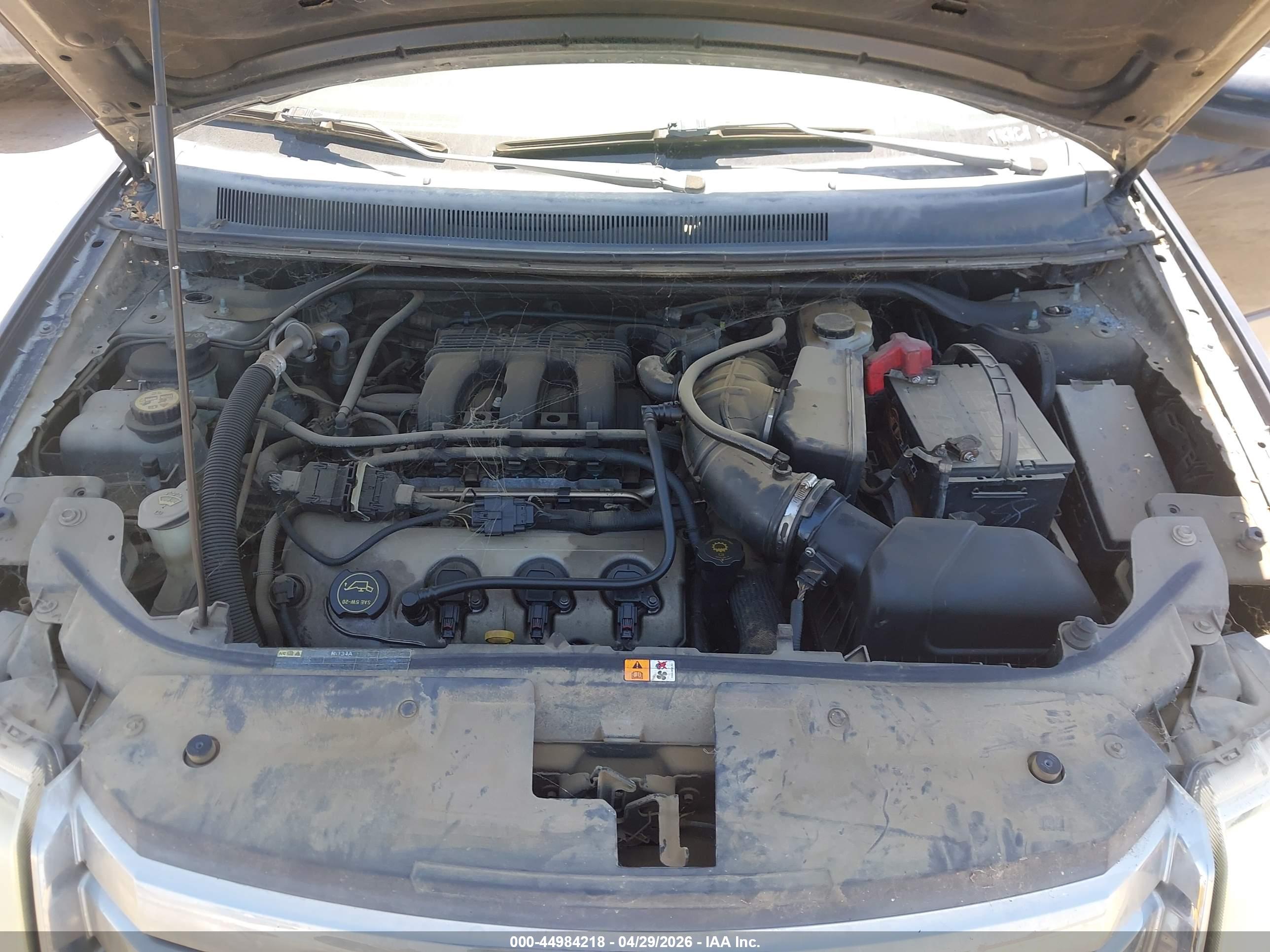 FORD TAURUS image 10