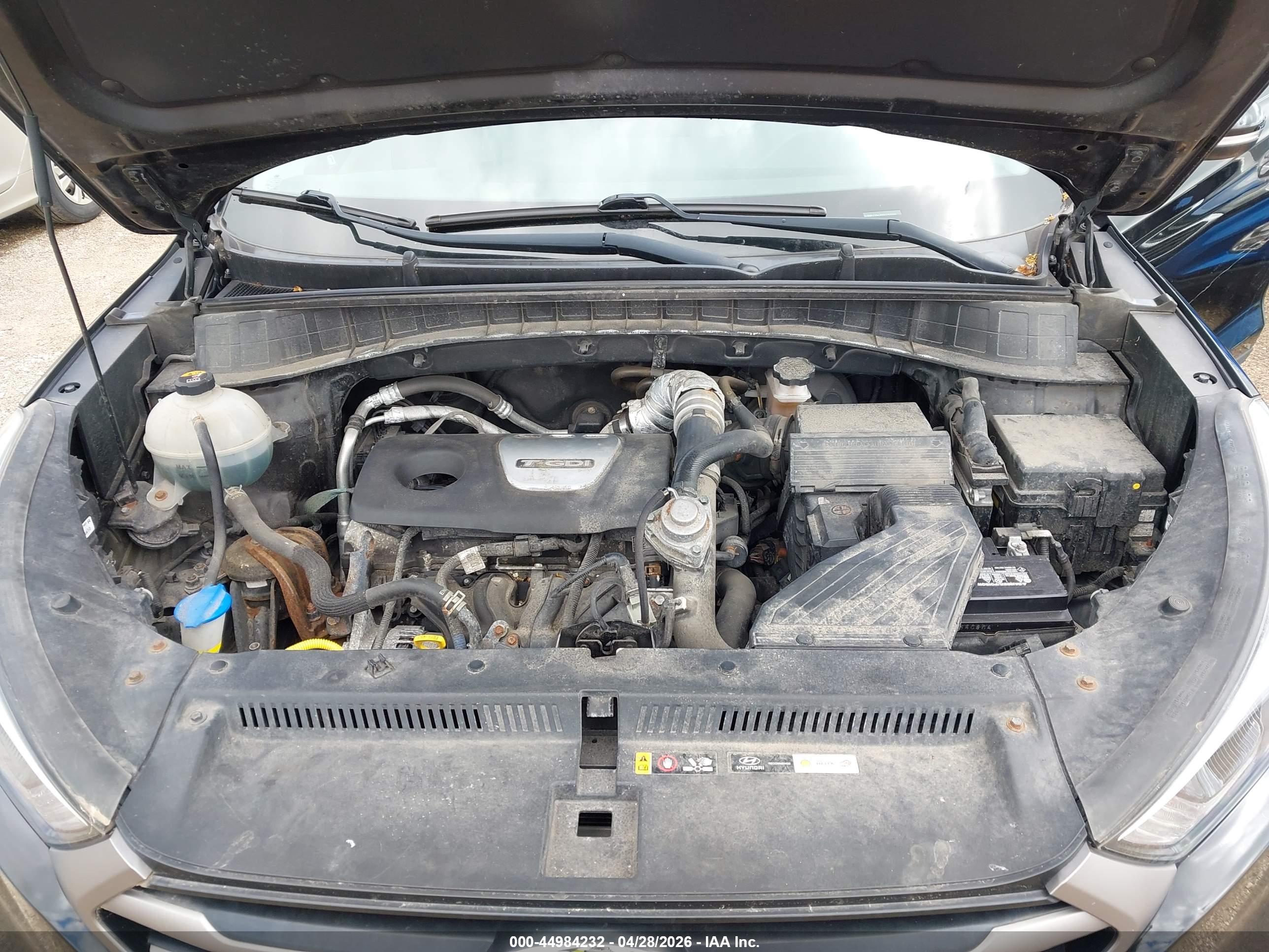 HYUNDAI TUCSON image 10