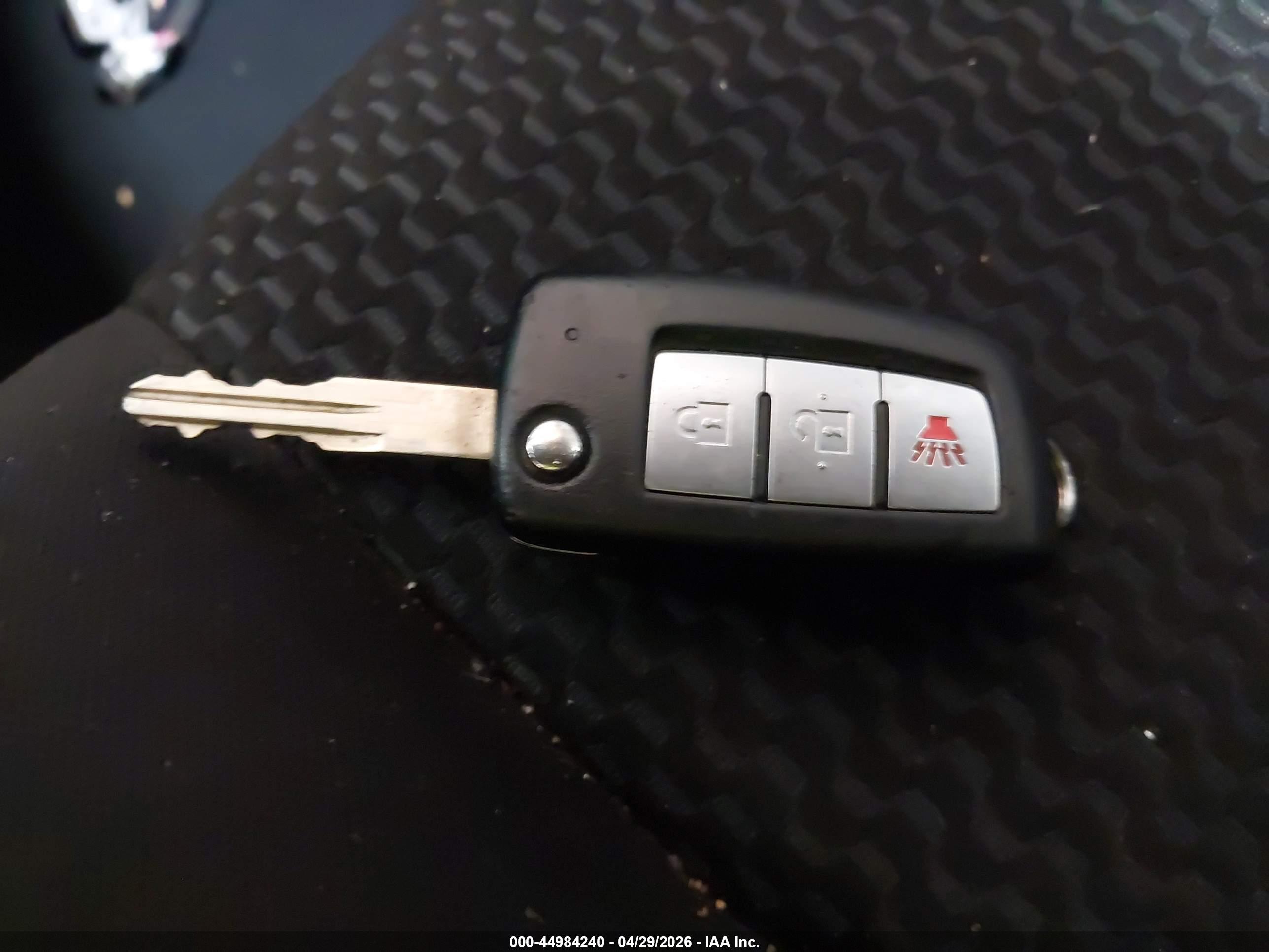 NISSAN ROGUE image 11