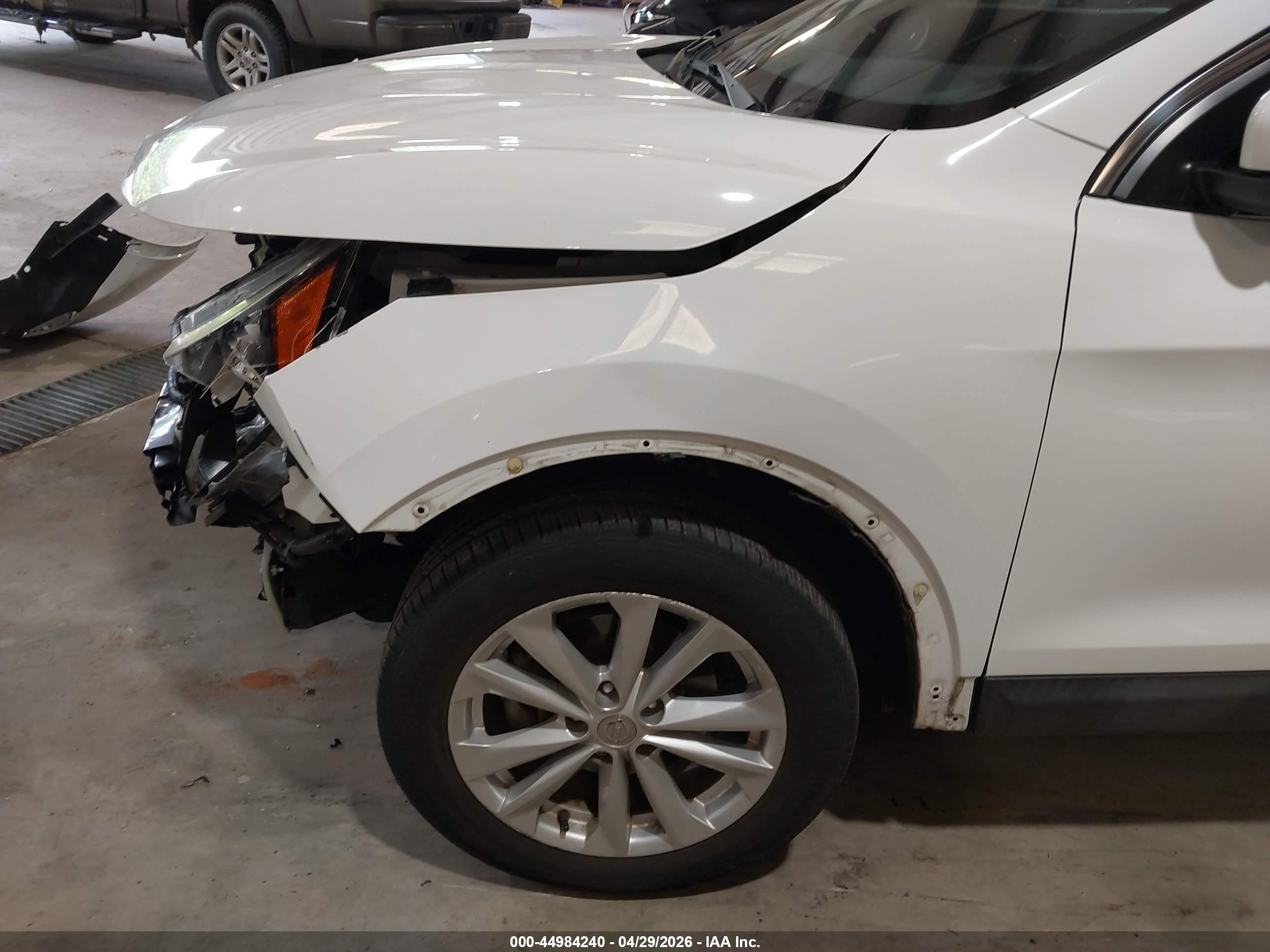 NISSAN ROGUE image 6