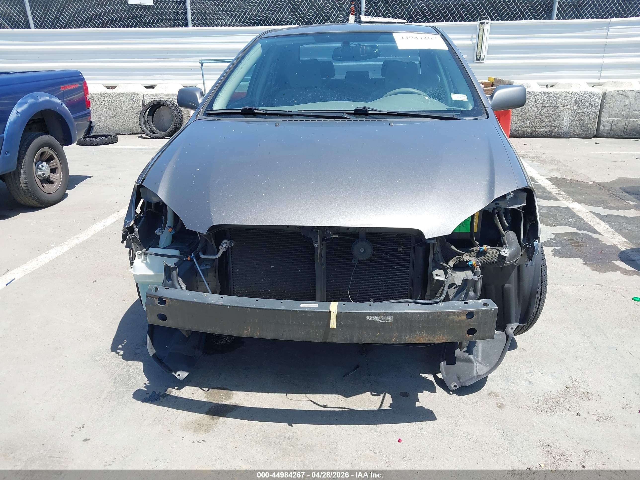 TOYOTA COROLLA image 6