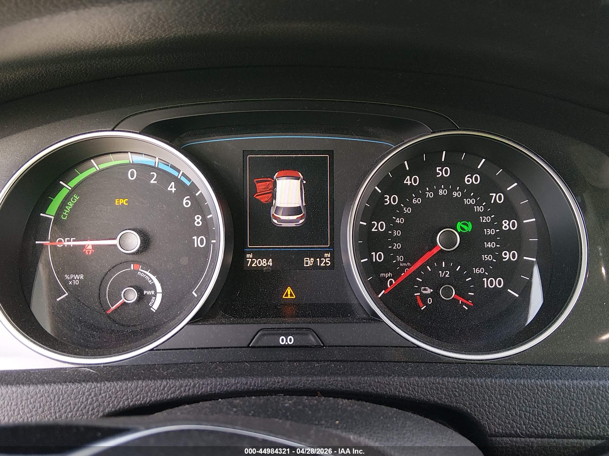 VOLKSWAGEN E-GOLF image 7