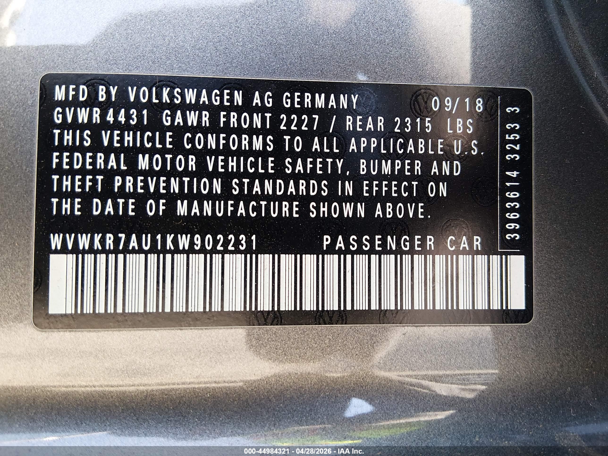 VOLKSWAGEN E-GOLF image 9