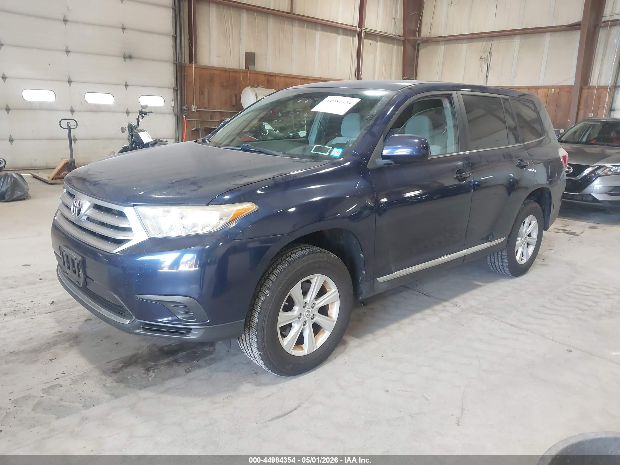 TOYOTA HIGHLANDER image 2