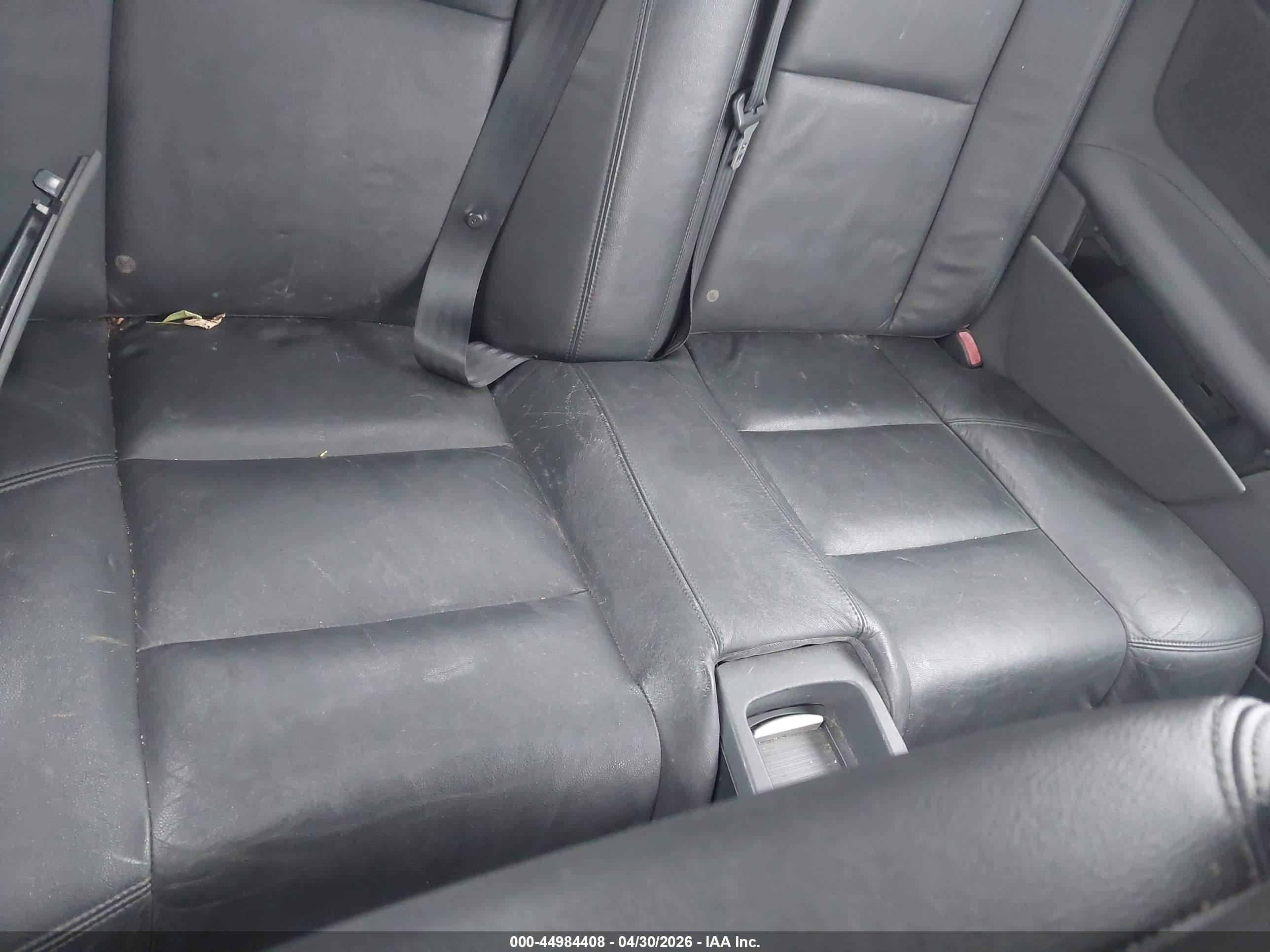 VOLVO C70 image 8