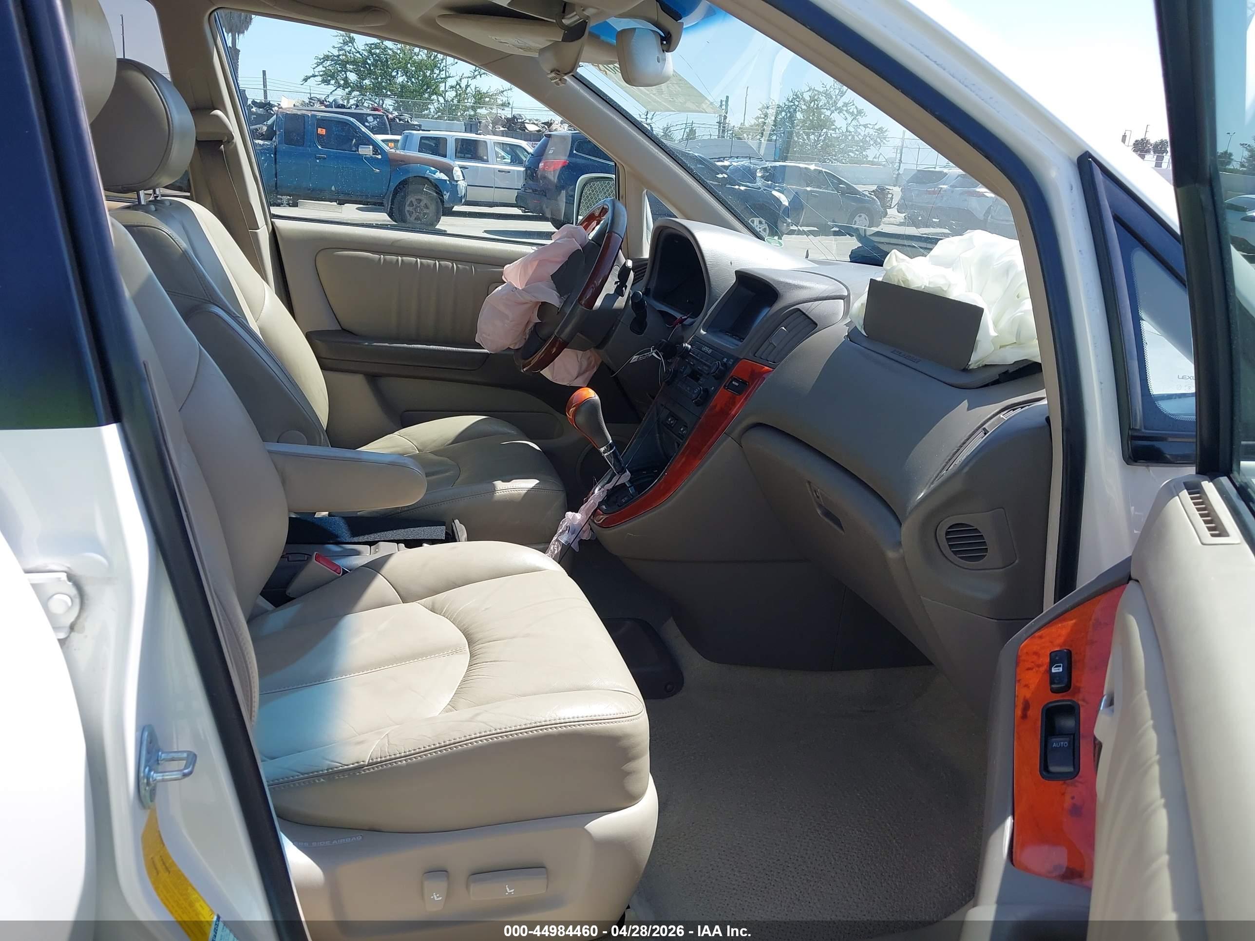 LEXUS RX image 5