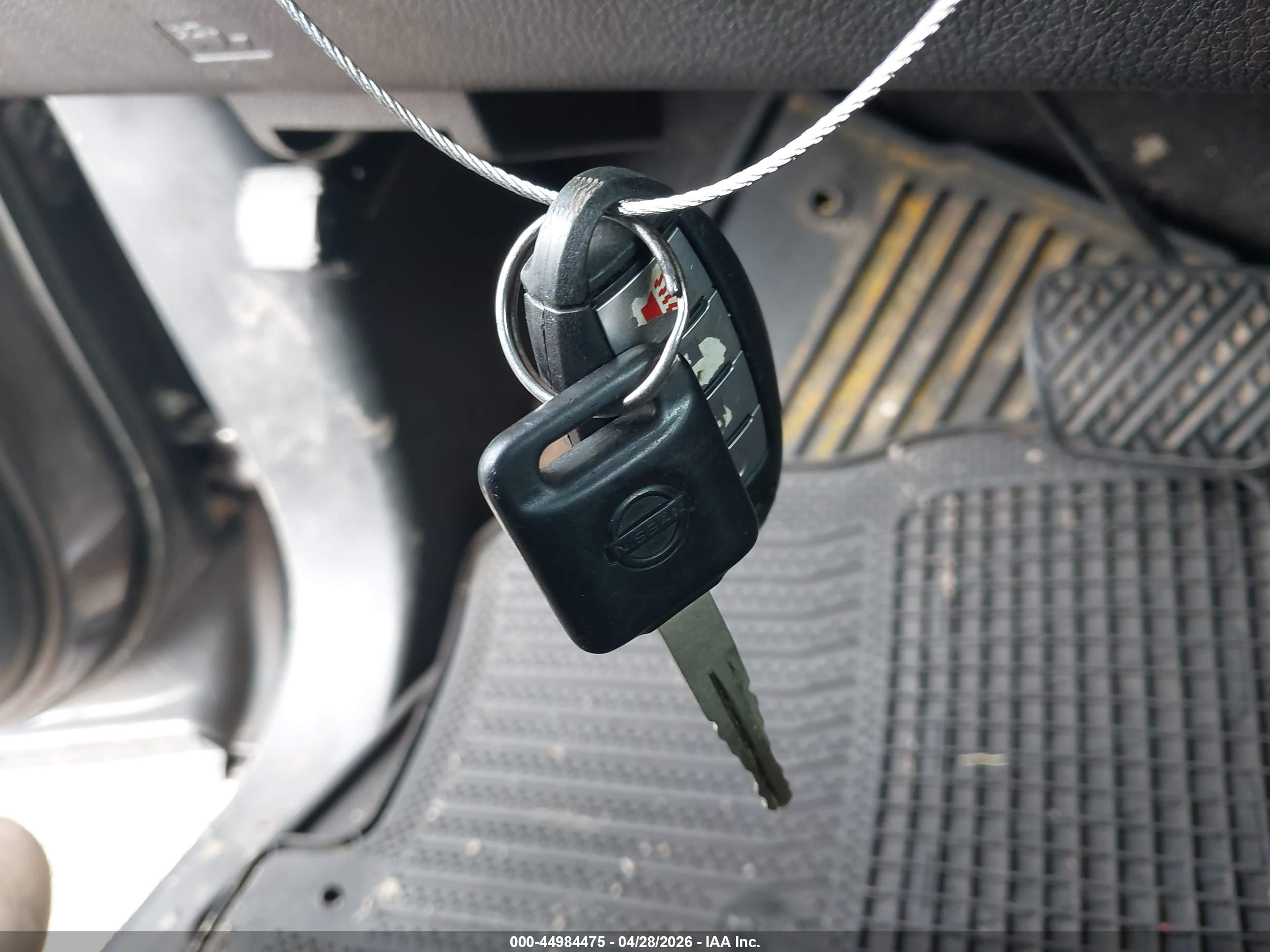 NISSAN TITAN image 11