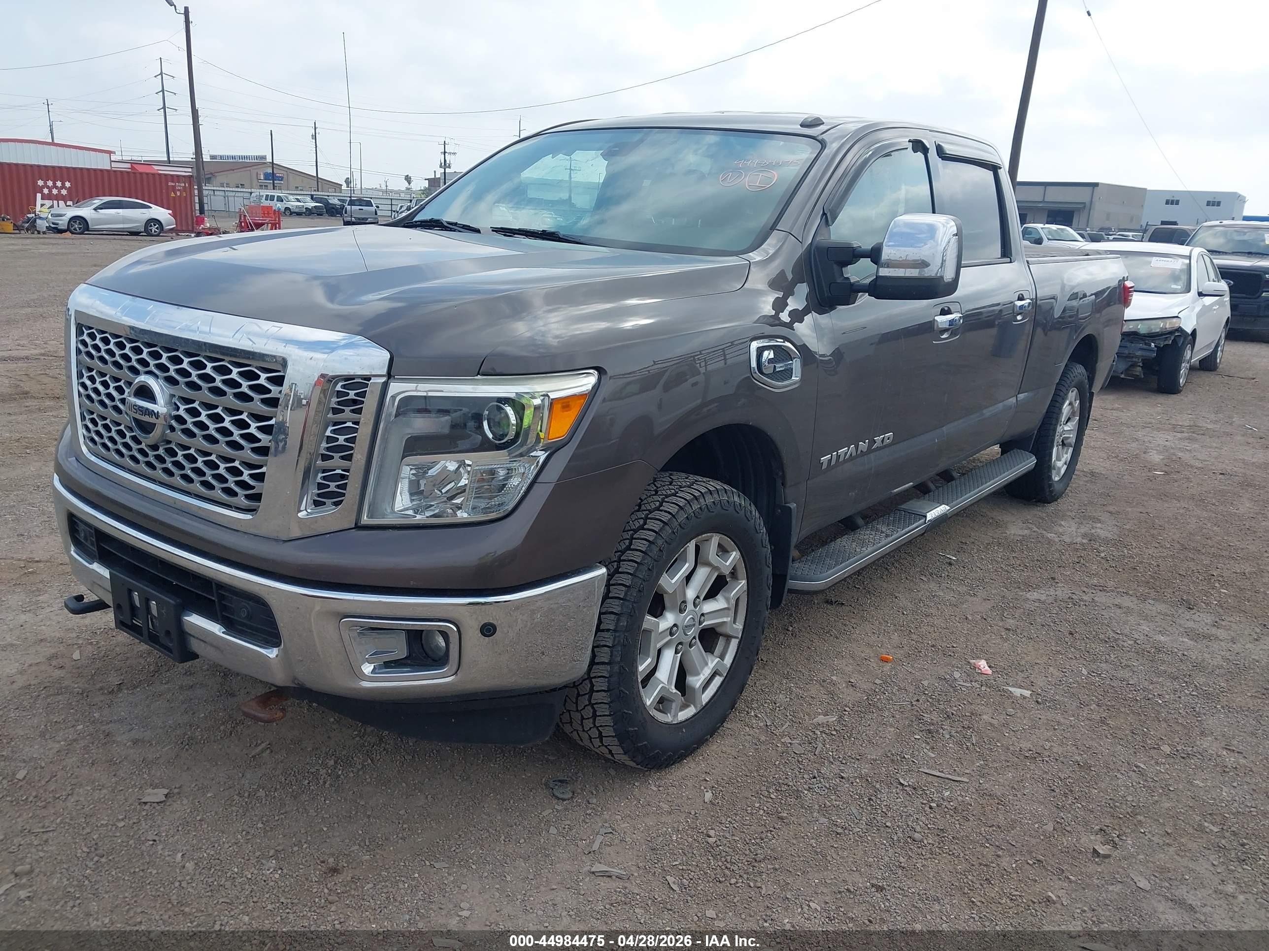 NISSAN TITAN image 2